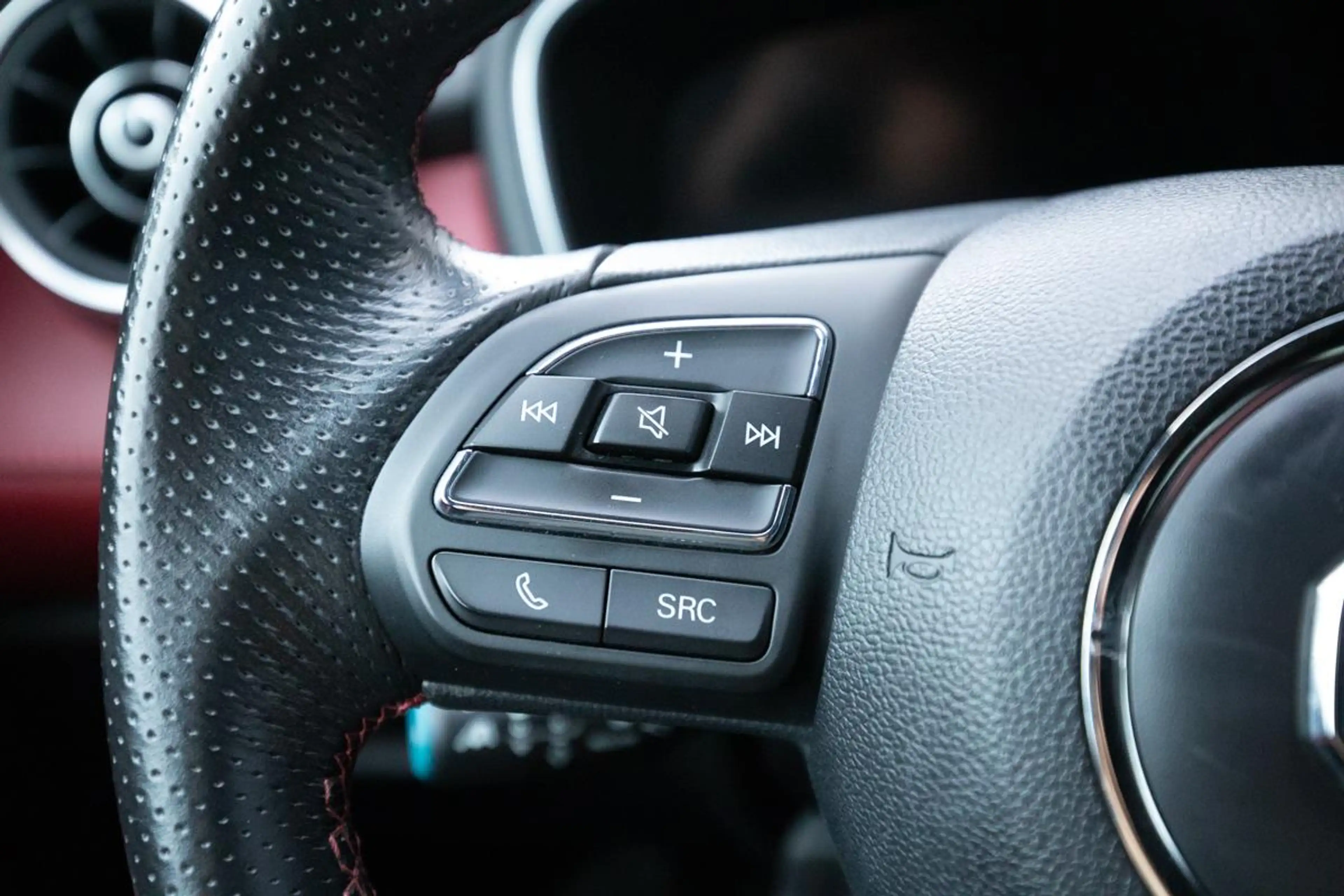 MG EHS 1.5 TGDI Luxury | PHEV | Sardana Red leder | Virtu — photo 28