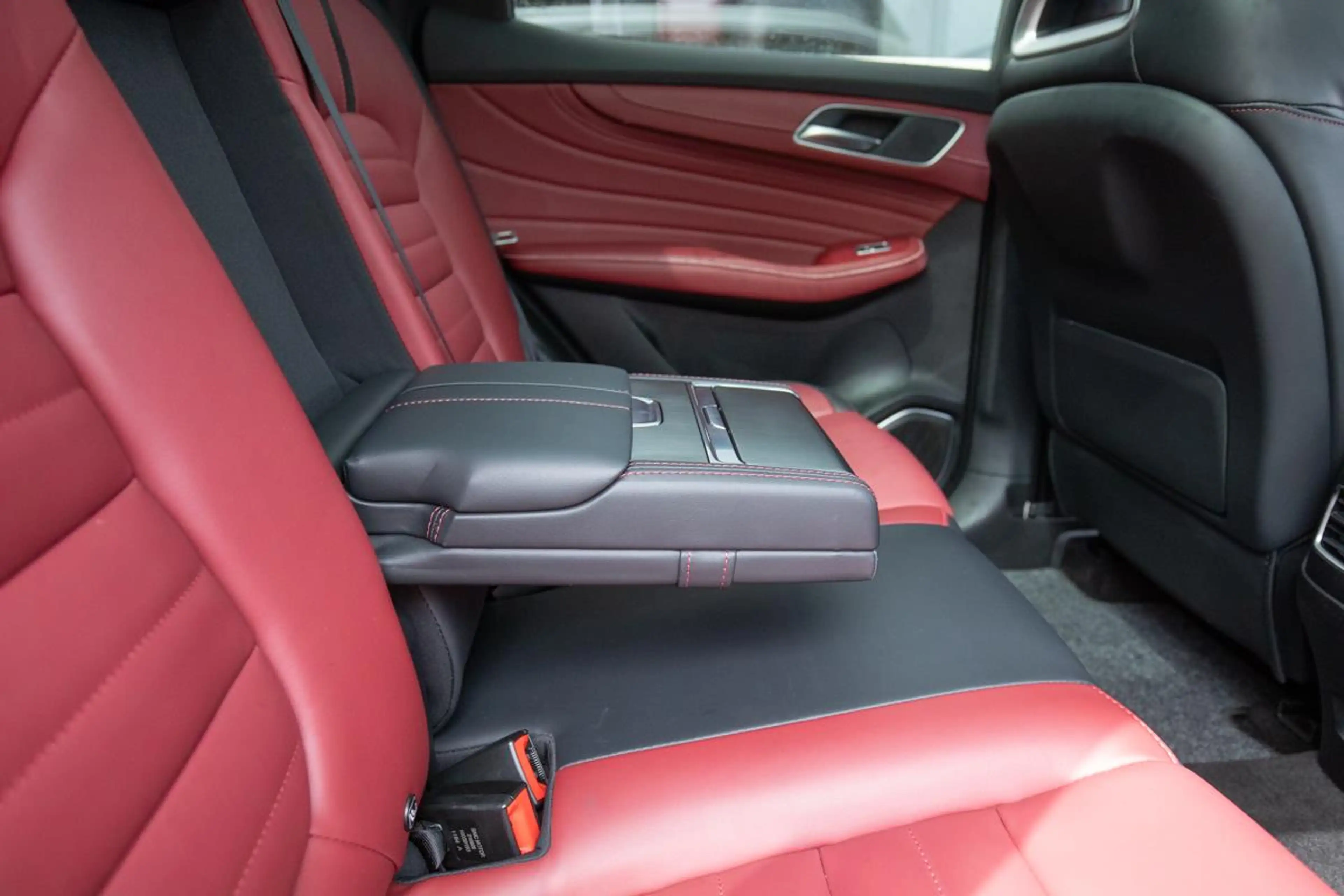 MG EHS 1.5 TGDI Luxury | PHEV | Sardana Red leder | Virtu — photo 39