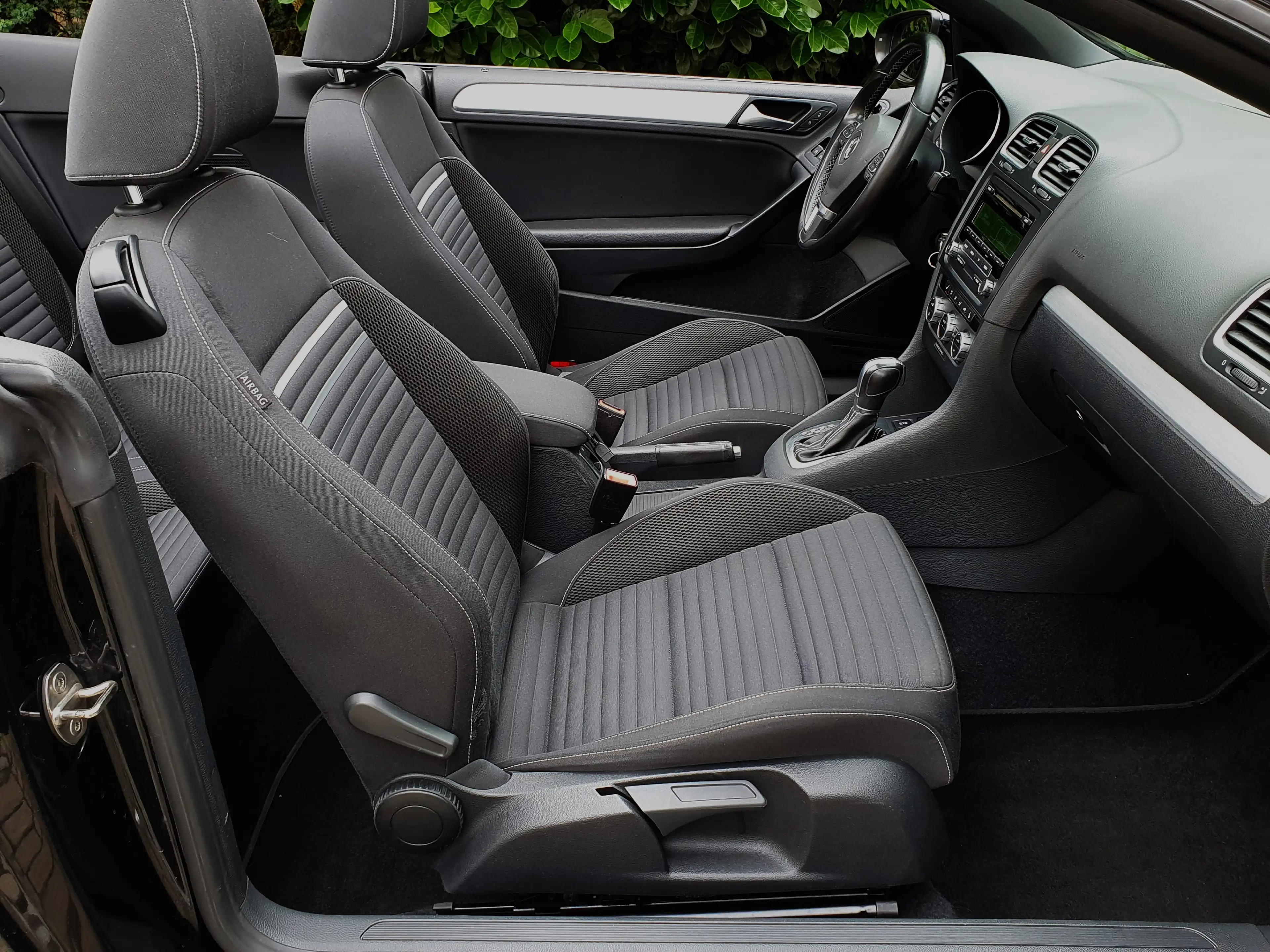 Volkswagen Golf Cabriolet Cup DSG+Bi-Xenon+PDC+SH...1A!+Garantie — photo 13