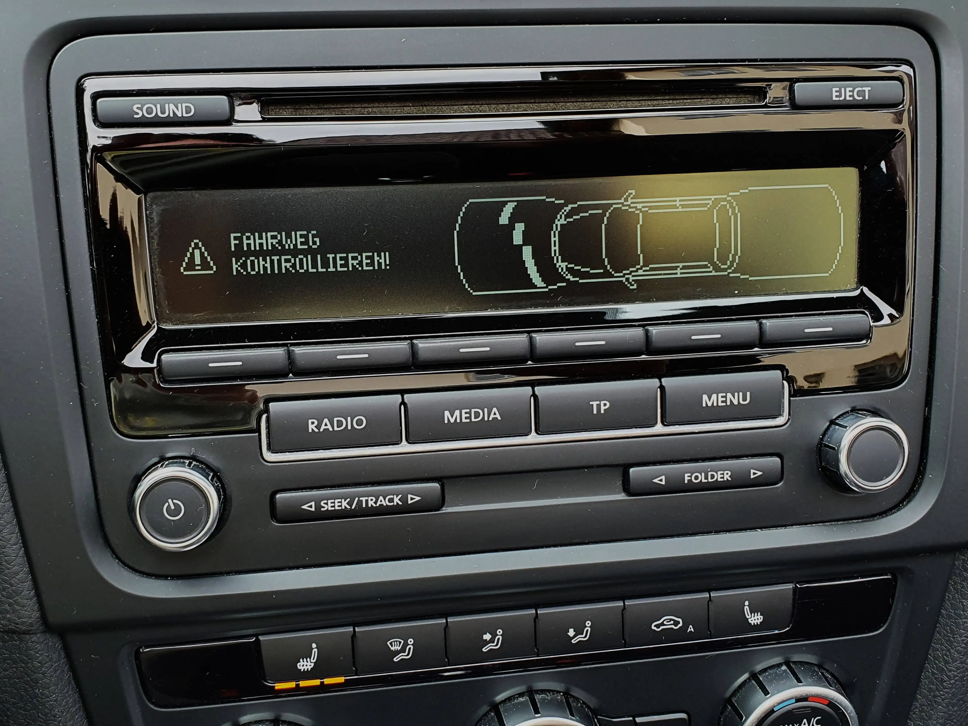 Volkswagen Golf Cabriolet Cup DSG+Bi-Xenon+PDC+SH...1A!+Garantie — photo 10