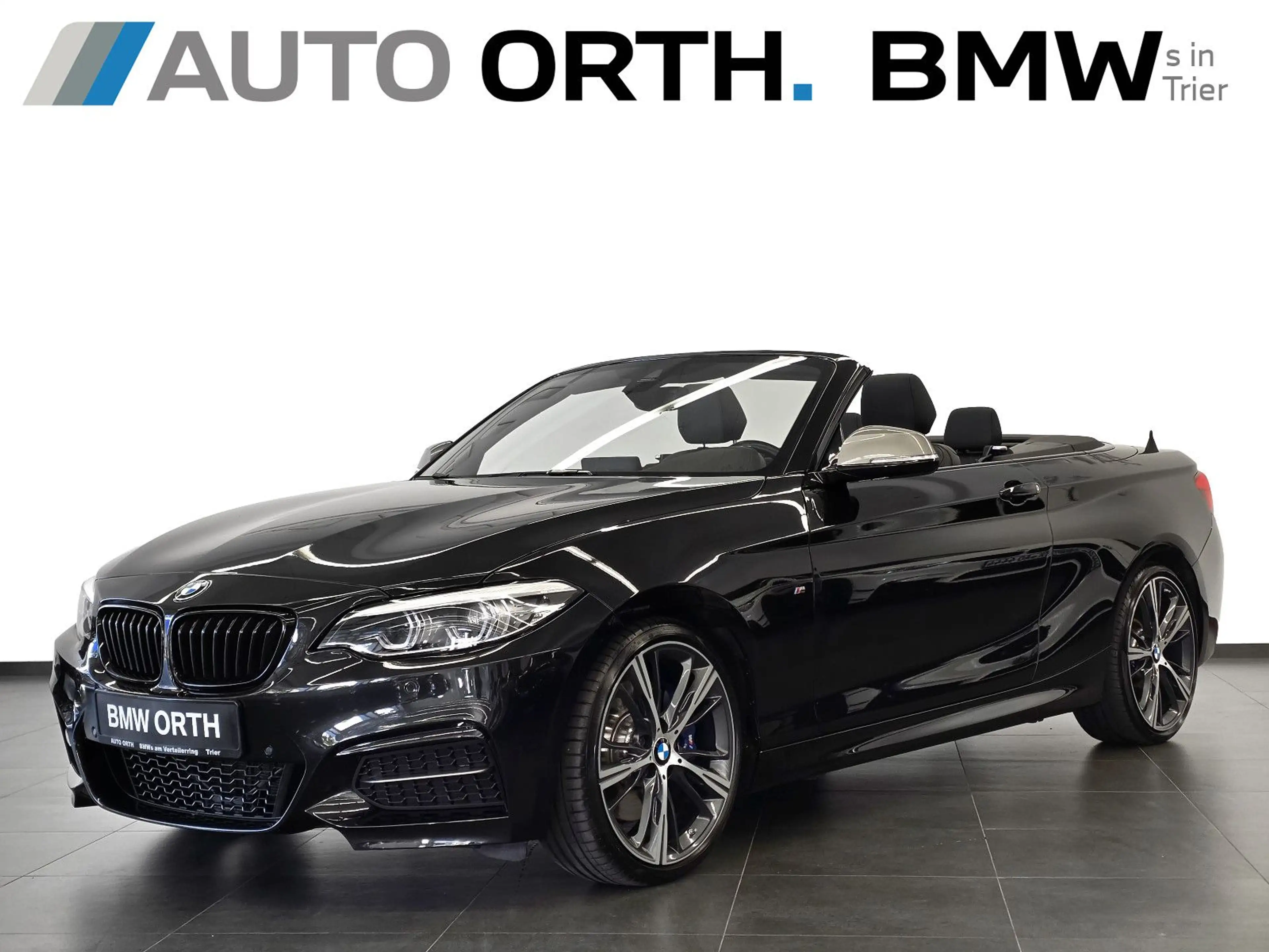 BMW 240 Cabrio *AKRAPOVIC* LEDER NAVI-P KAMERA h/k