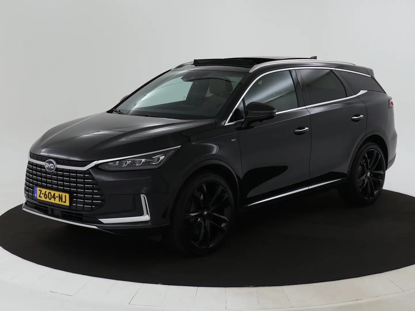BYD Tang AWD Executive 86 kWh | 400 KM rijbereik | Stoelver Černá - 1