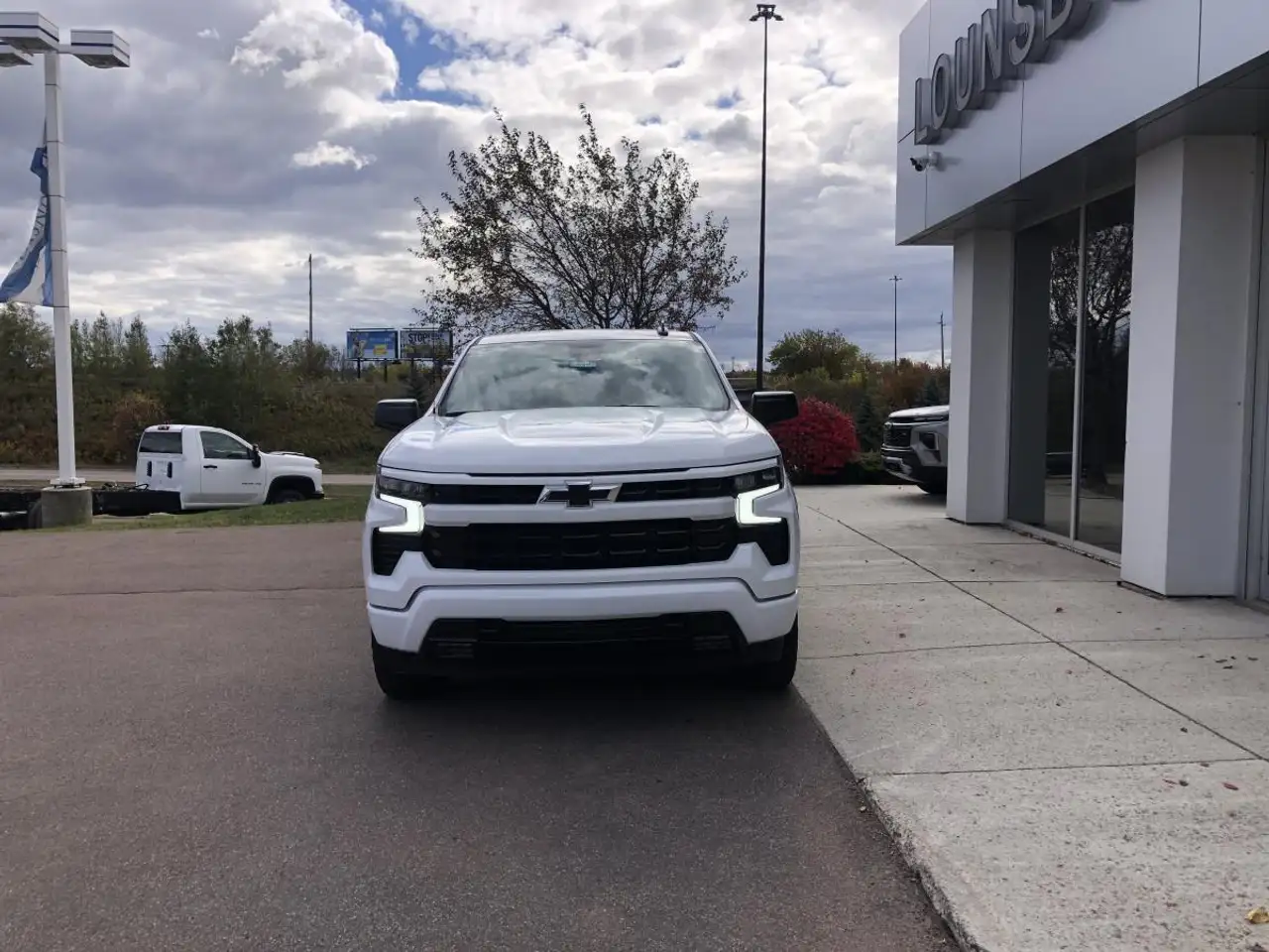 Chevrolet Silverado 1500 снимка Chevrolet Silverado 1500