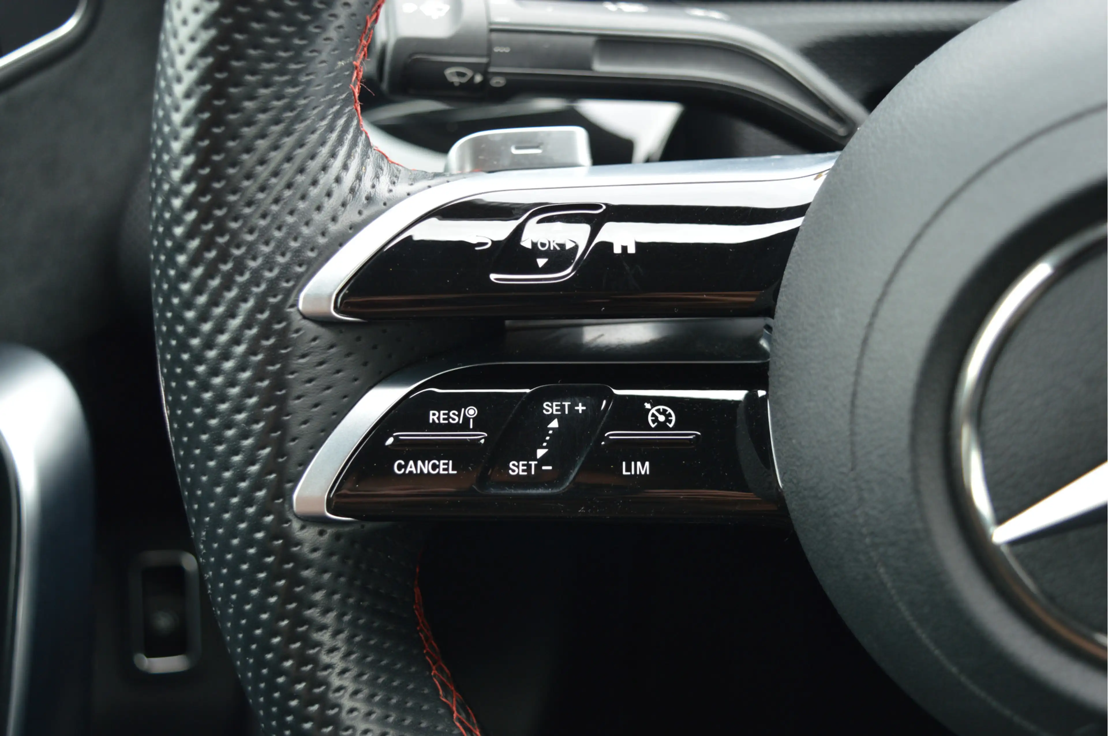 Mercedes-Benz A 180 AMG Line | ORG. NL | CAMERA | FACELIFT | — photo 14