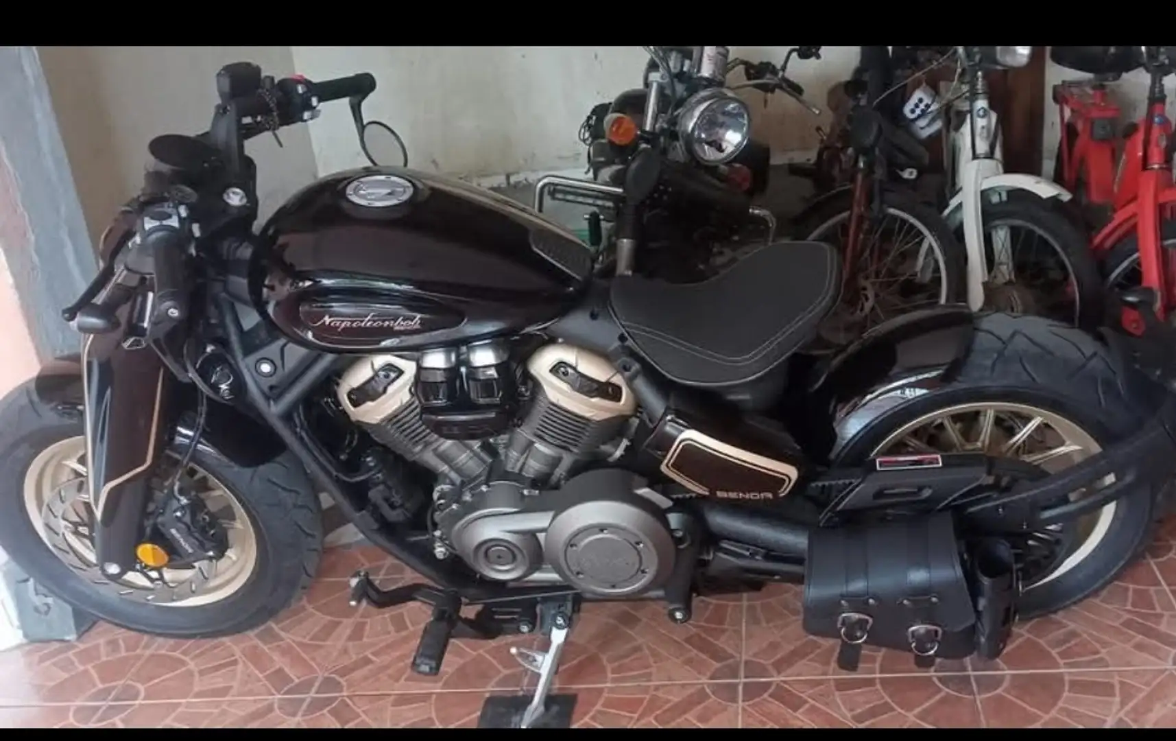 Keeway BENDA NAPOLEON 500 Nero - 1