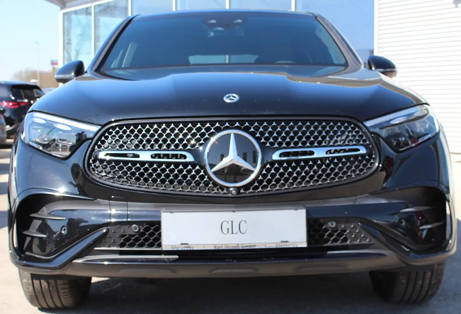 Mercedes-Benz GLC 300 de 4M AMG Premium AIRMATIC Allradlenkung Zwart - 2