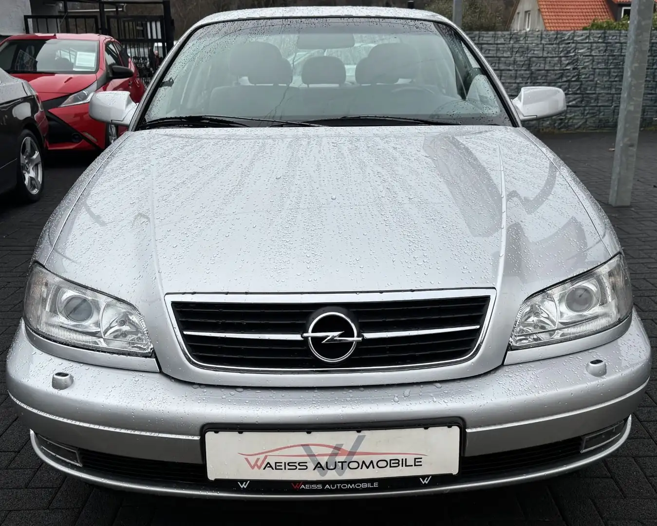 Opel Omega 3.0 V6 Xenon|Sitzheizung|Klima Stříbrná - 2
