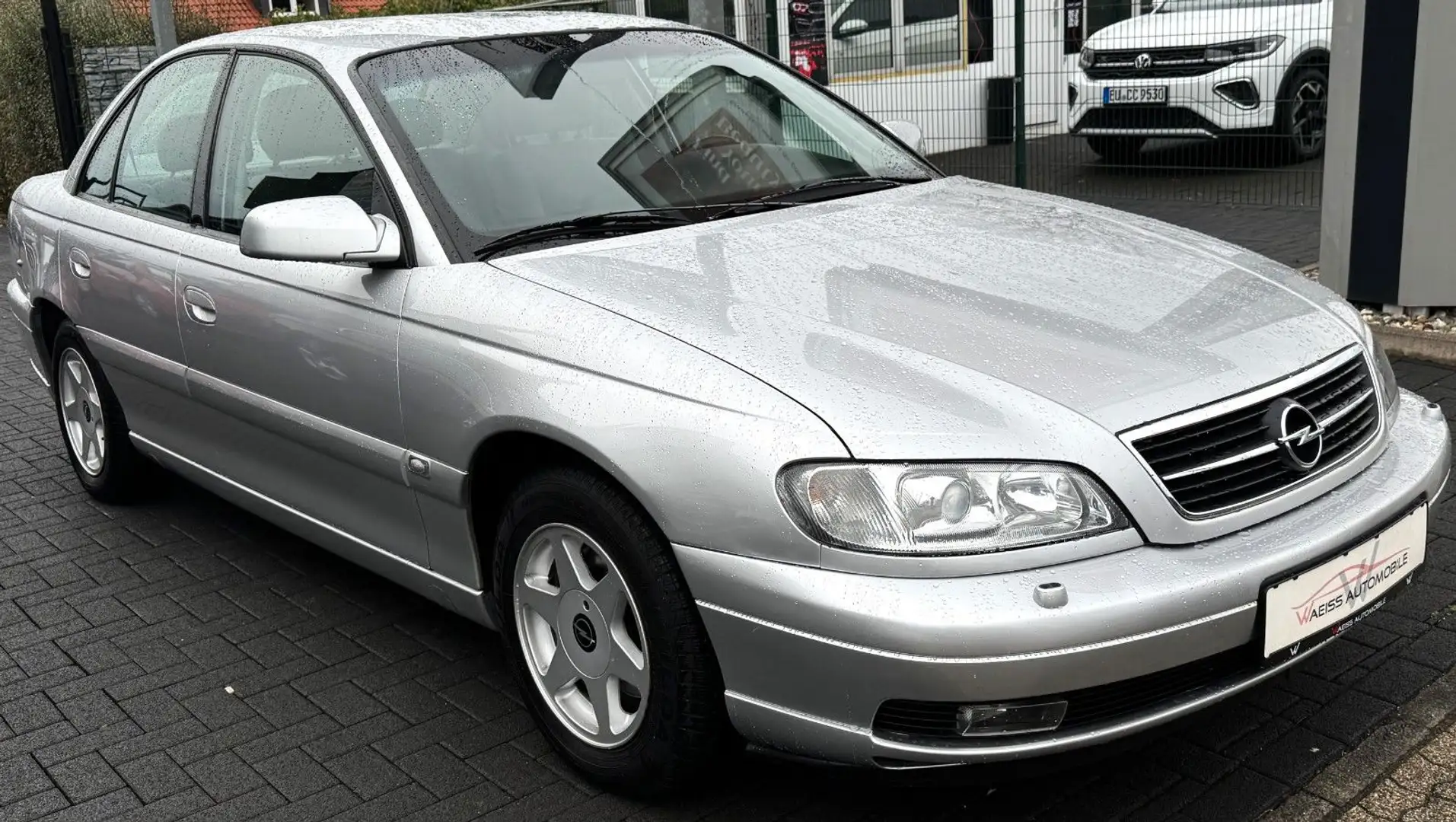 Opel Omega 3.0 V6 Xenon|Sitzheizung|Klima Stříbrná - 1