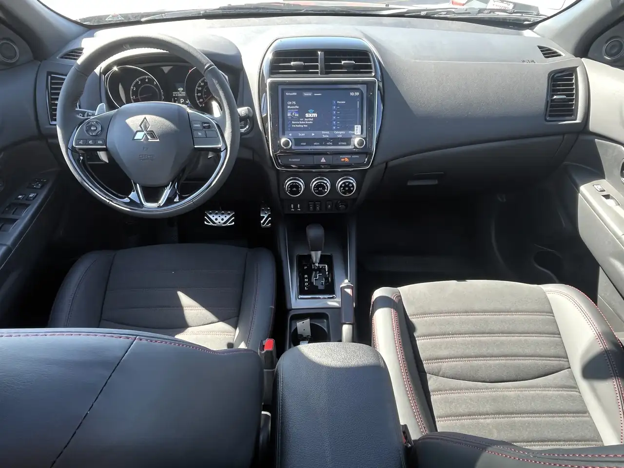 Mitsubishi RVR снимка Mitsubishi RVR