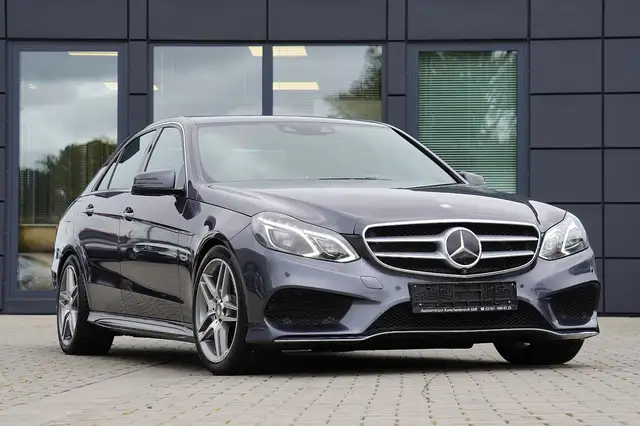 Mercedes-Benz E 400 4Matic AMG Line *MIT 2 JAHREN GARANTIE*
