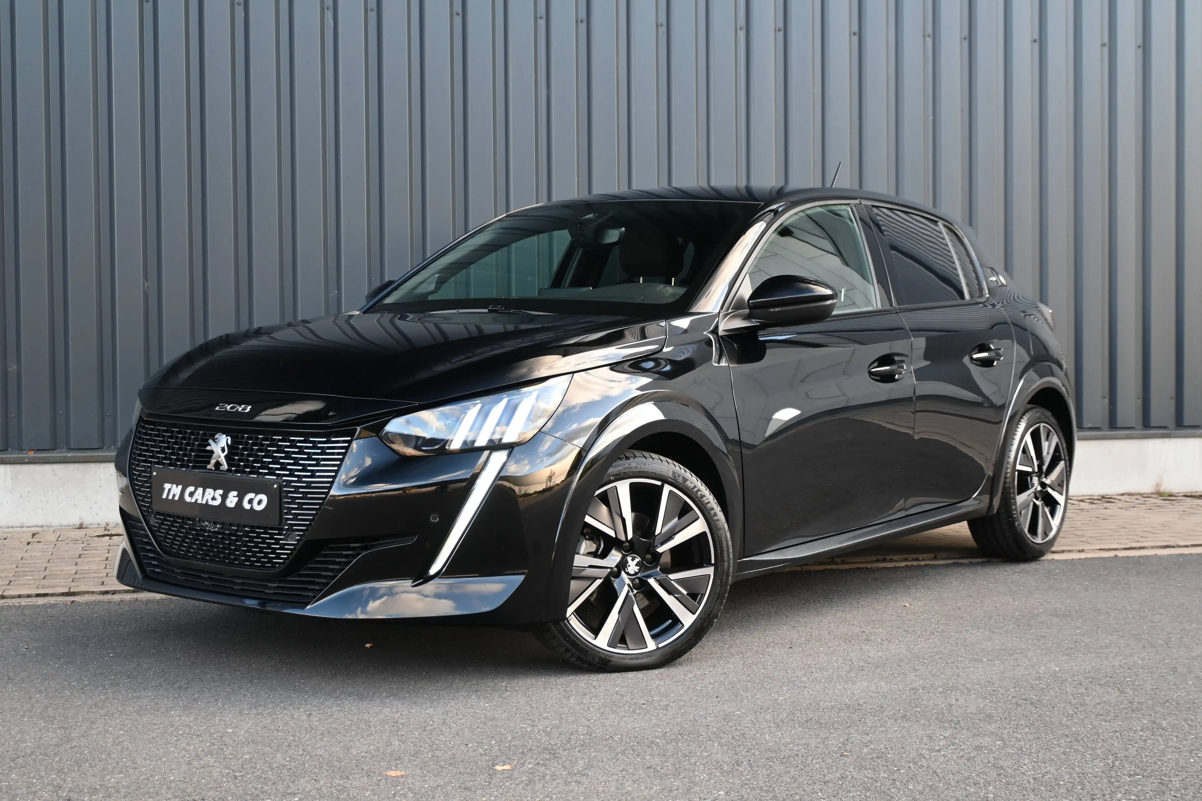 Peugeot 208 Peugeot 208 GT line Camera, LED, 3D teller, Carplay,  sfeer