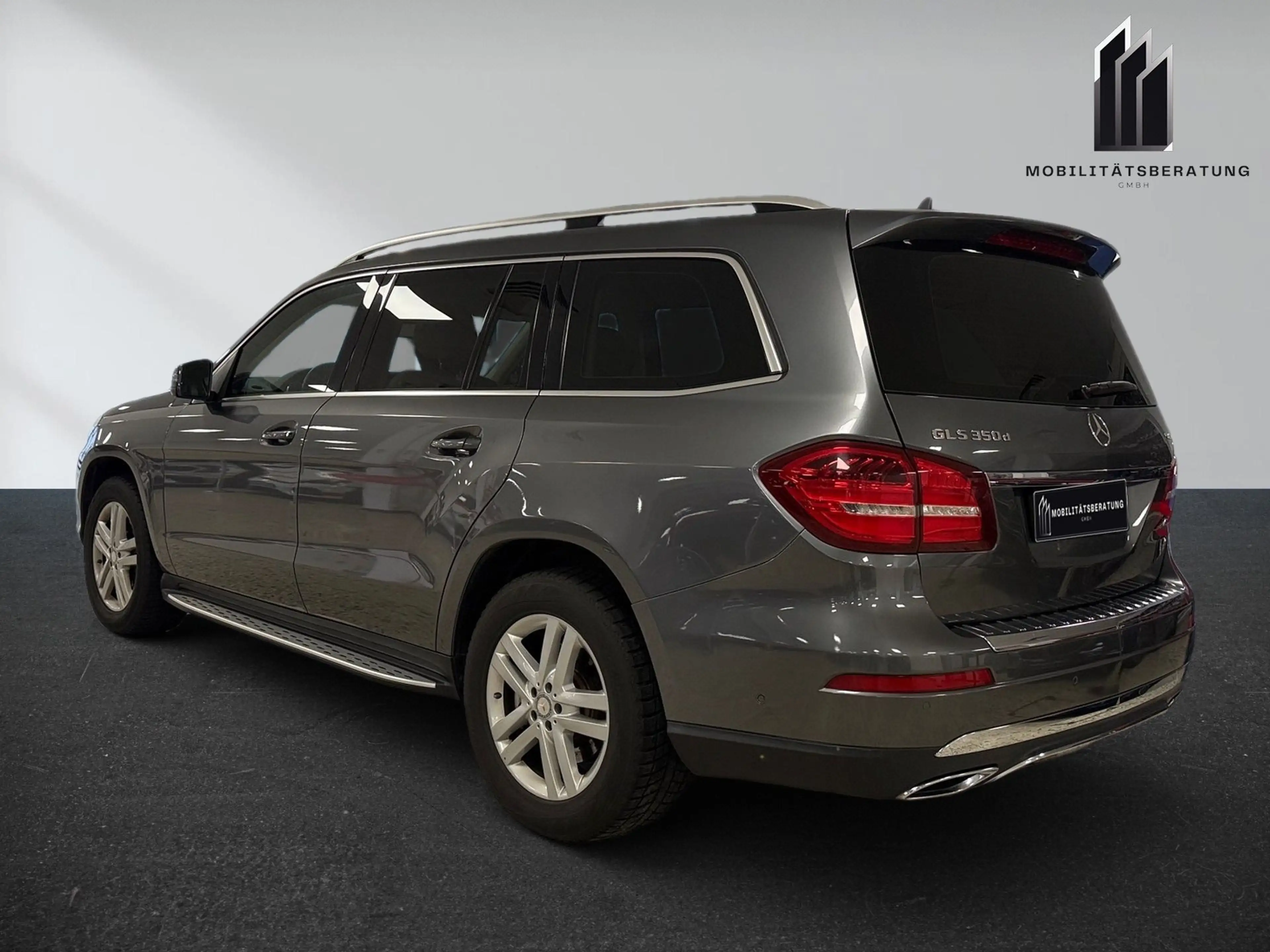 Mercedes-Benz GLS 350 d 4Matic — photo 7