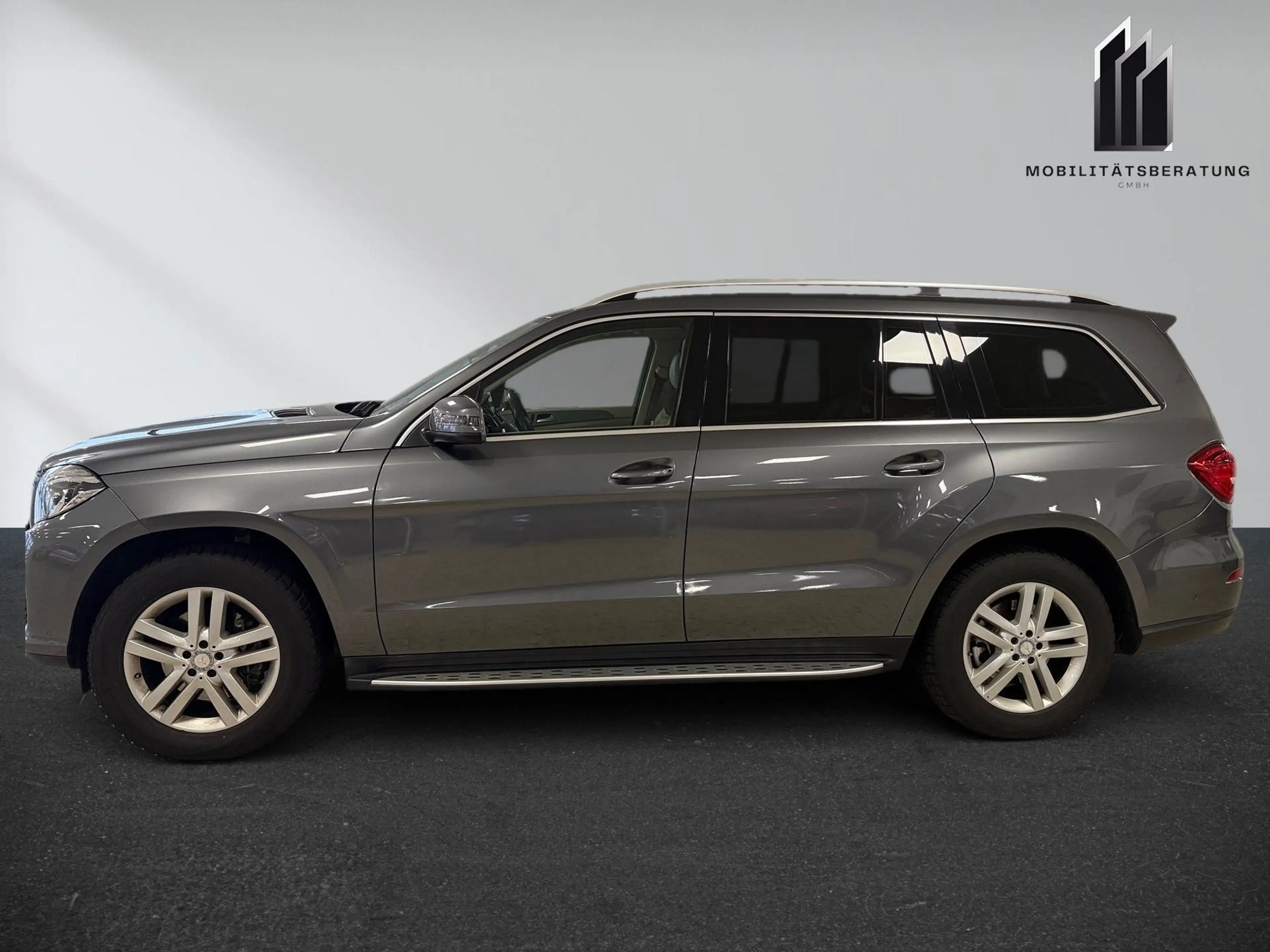 Mercedes-Benz GLS 350 d 4Matic — photo 4