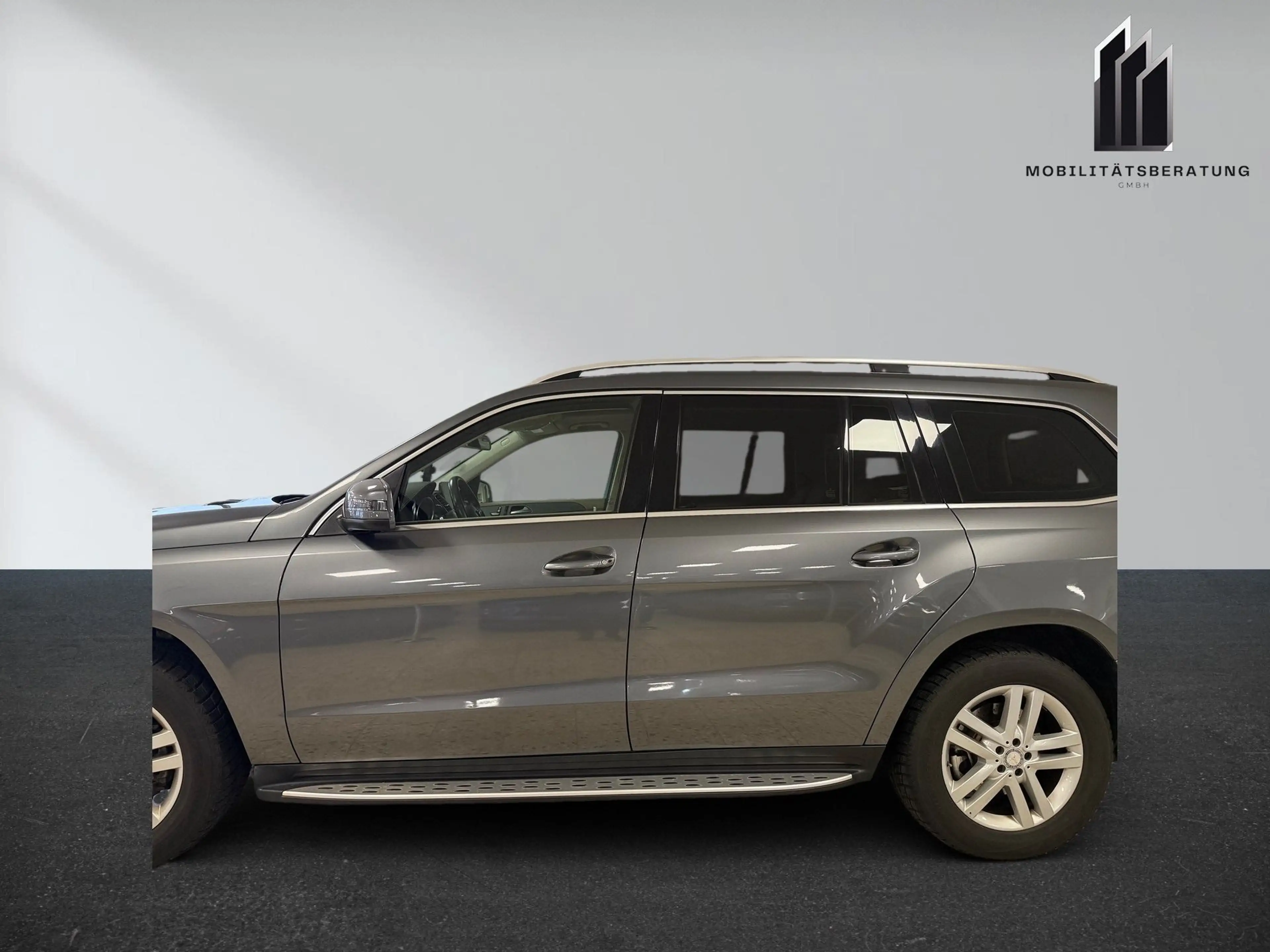 Mercedes-Benz GLS 350 d 4Matic — photo 8
