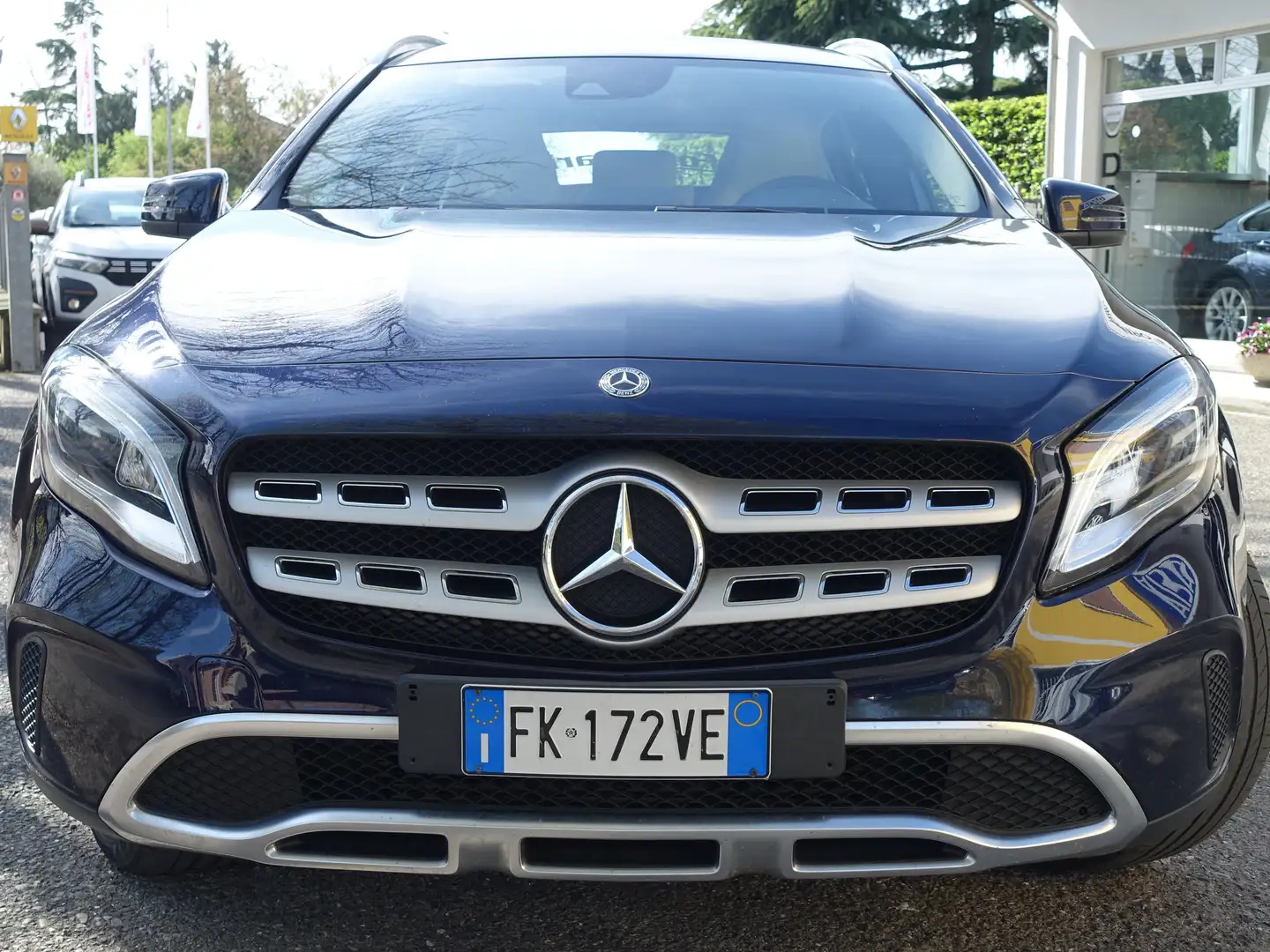 Mercedes-Benz GLA 180 GLA 180 d Premium Blau - 2