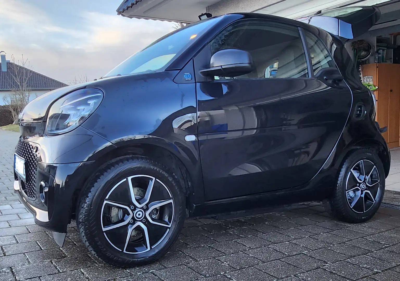 smart forTwo 4/2 EQ Passion EZ 11/23 11 tkm Navi SH 22kW Excl. Schwarz - 2
