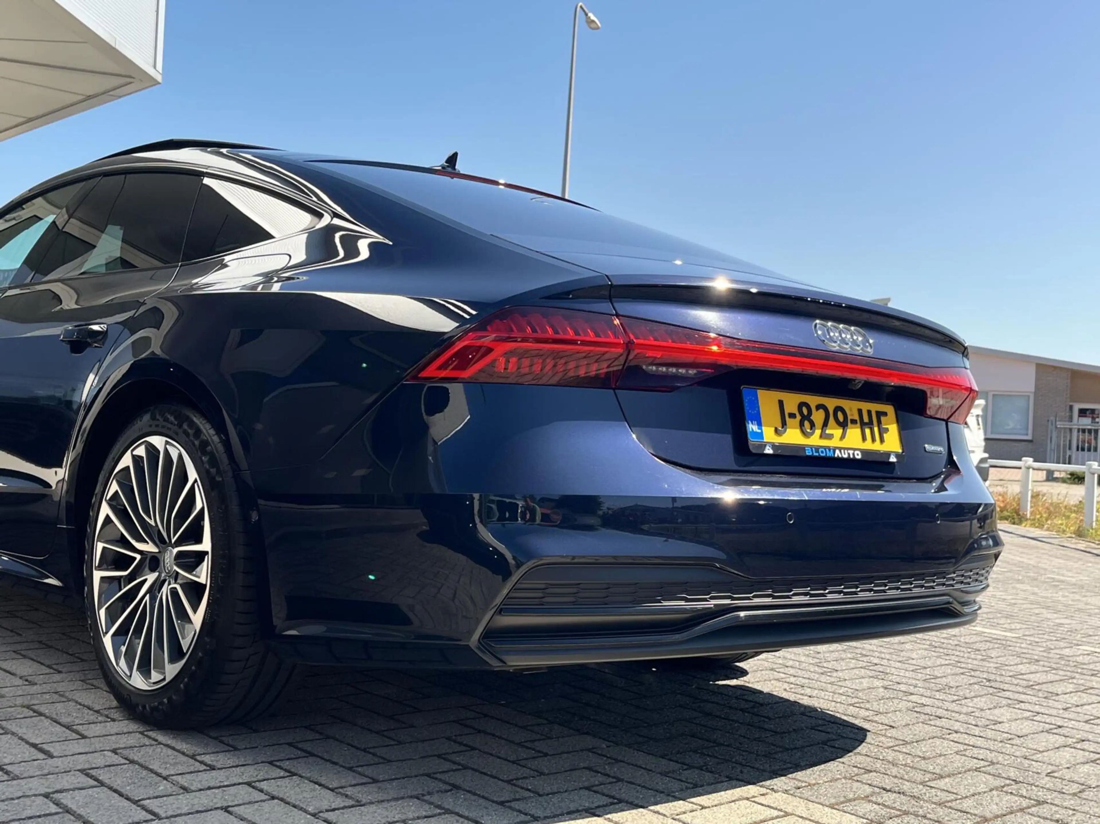 Audi A7 Sportback 55 TFSIE 367PK Competition S-LINE PANO+3 — photo 14