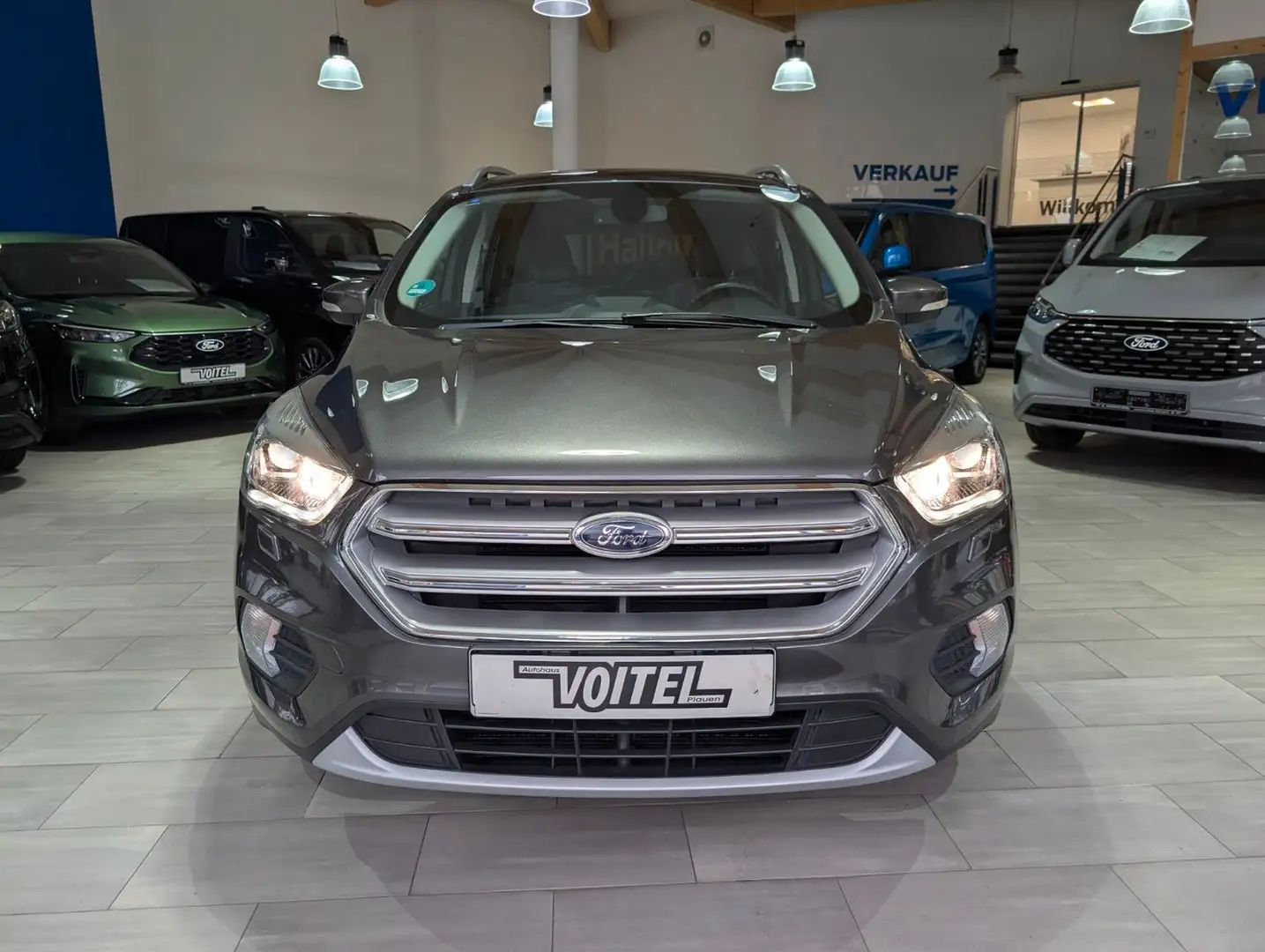 Ford Kuga Cool & Connect Grijs - 2