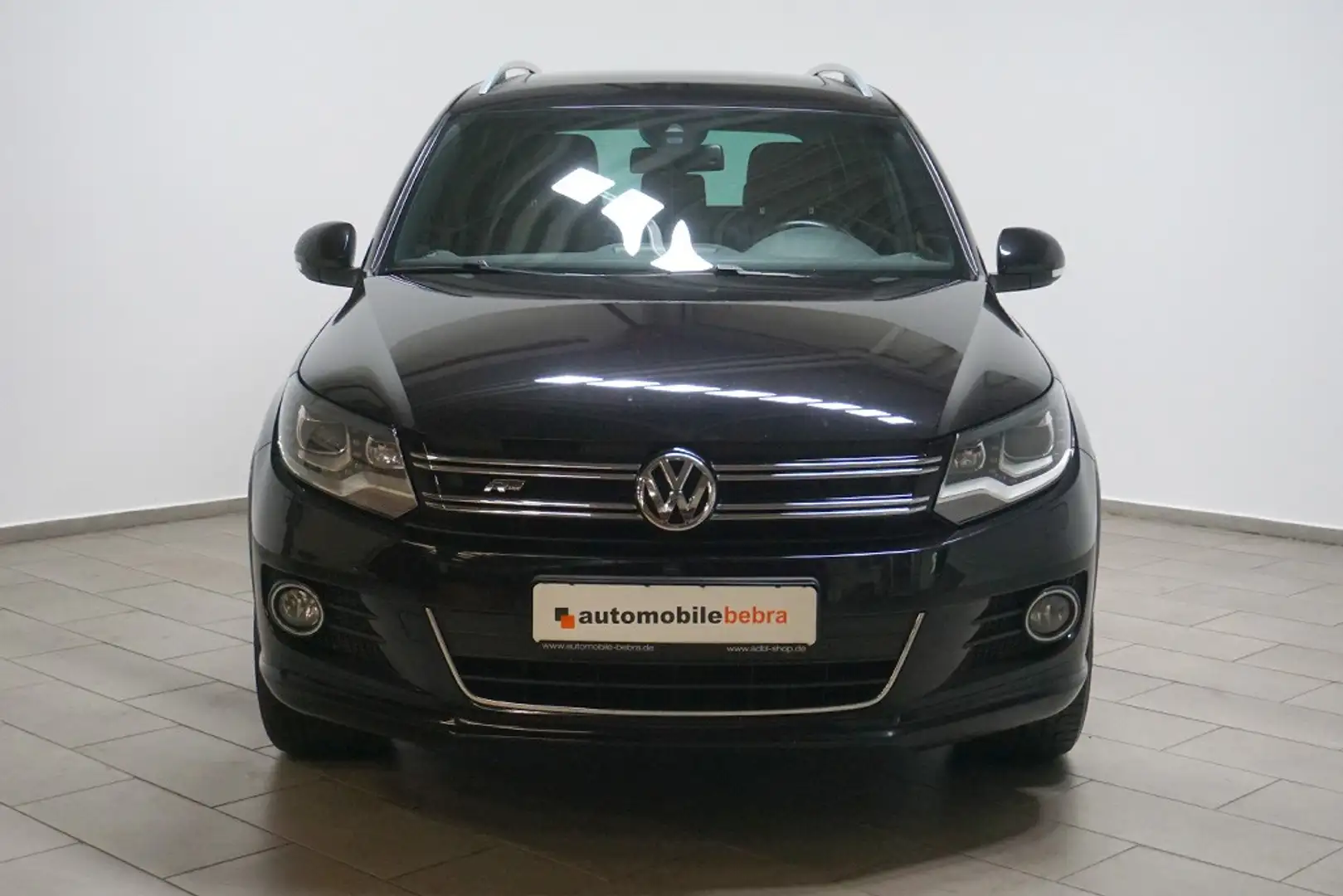 Volkswagen Tiguan 2.0TDI 4Motion DSG Sport&Style 2x R-Line Schwarz - 2
