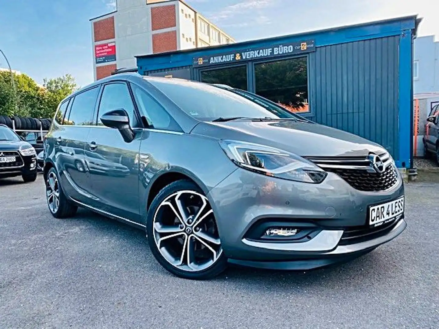 Opel Zafira 1.6 Diesel INNOVATION 88kW S/S Grau - 1