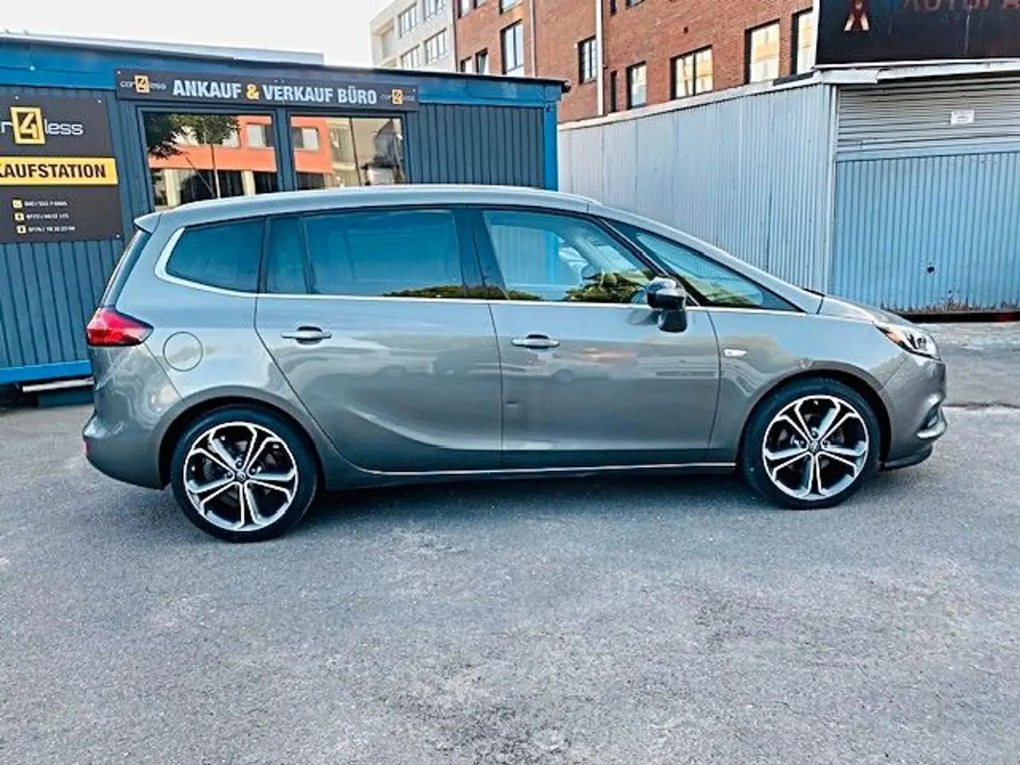 Opel Zafira 1.6 Diesel INNOVATION 88kW S/S Grau - 2