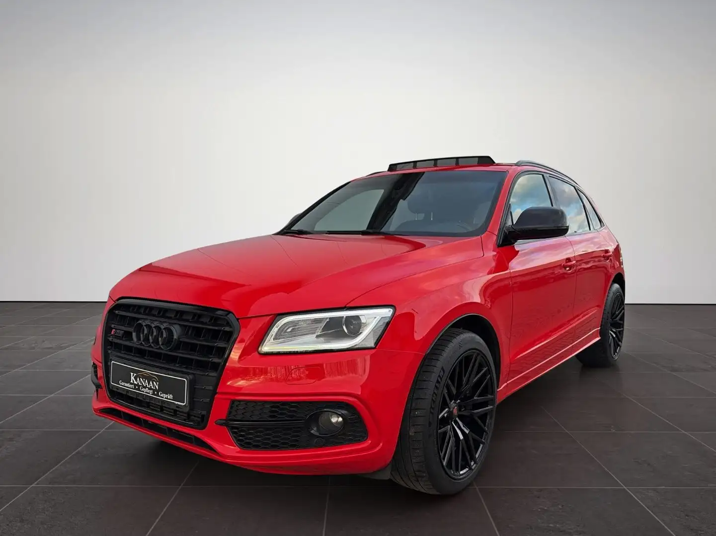 Audi SQ5 3.0 TDI Quattro*EXCLUSIVE*CARBON*PANO*B&O Rot - 1