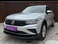 Volkswagen Tiguan ACT Life|Massage|Pano|Virtual|Kamera|LED|NAV|CARPL Plateado - thumbnail 3