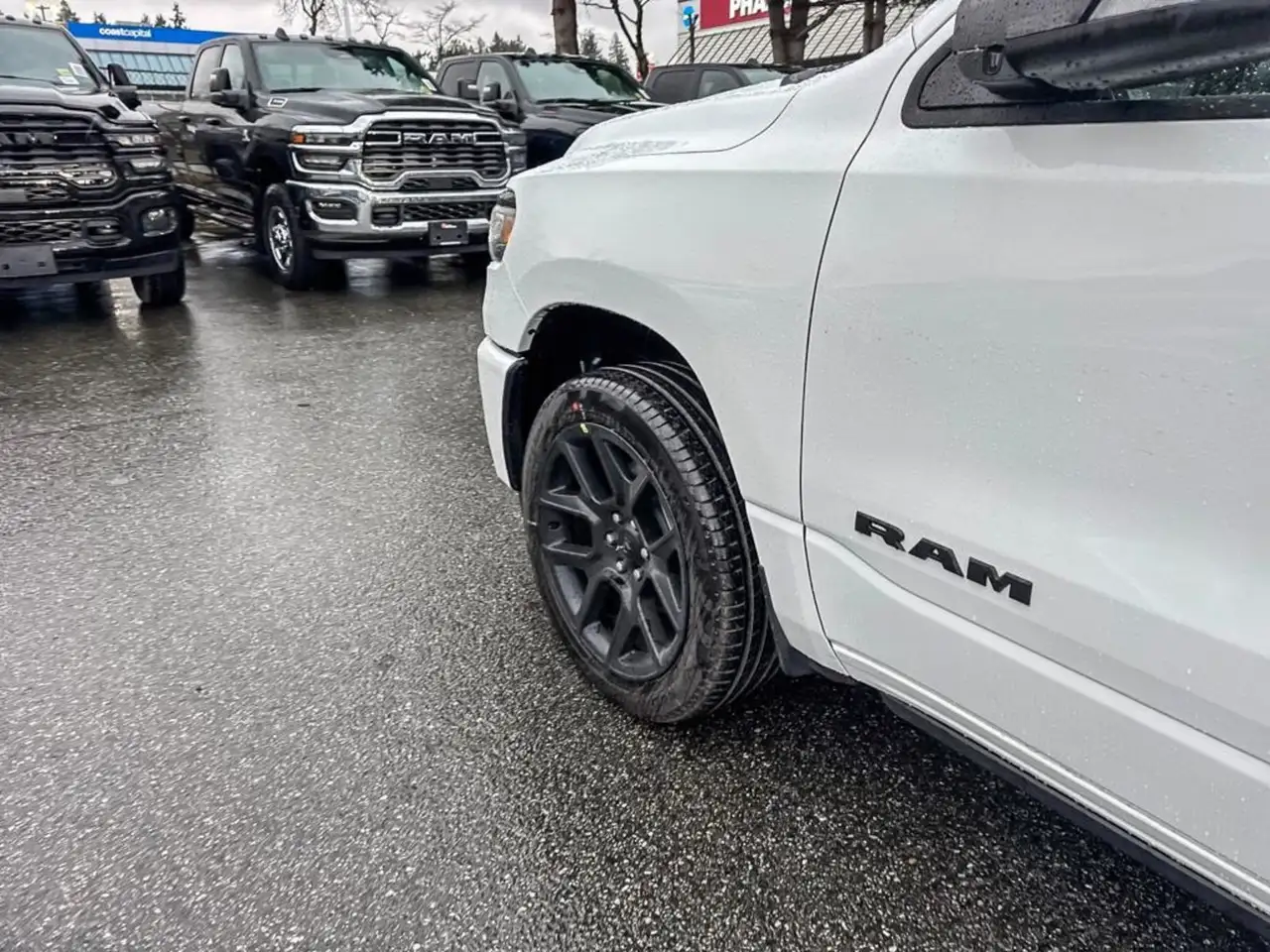 RAM 1500 снимка RAM 1500