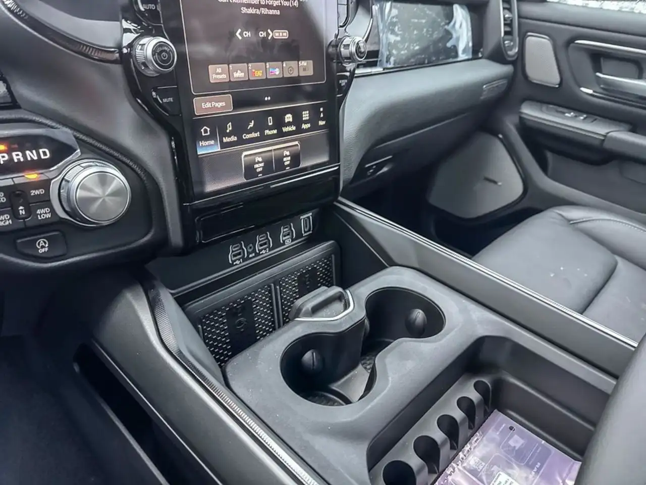 RAM 1500 снимка RAM 1500