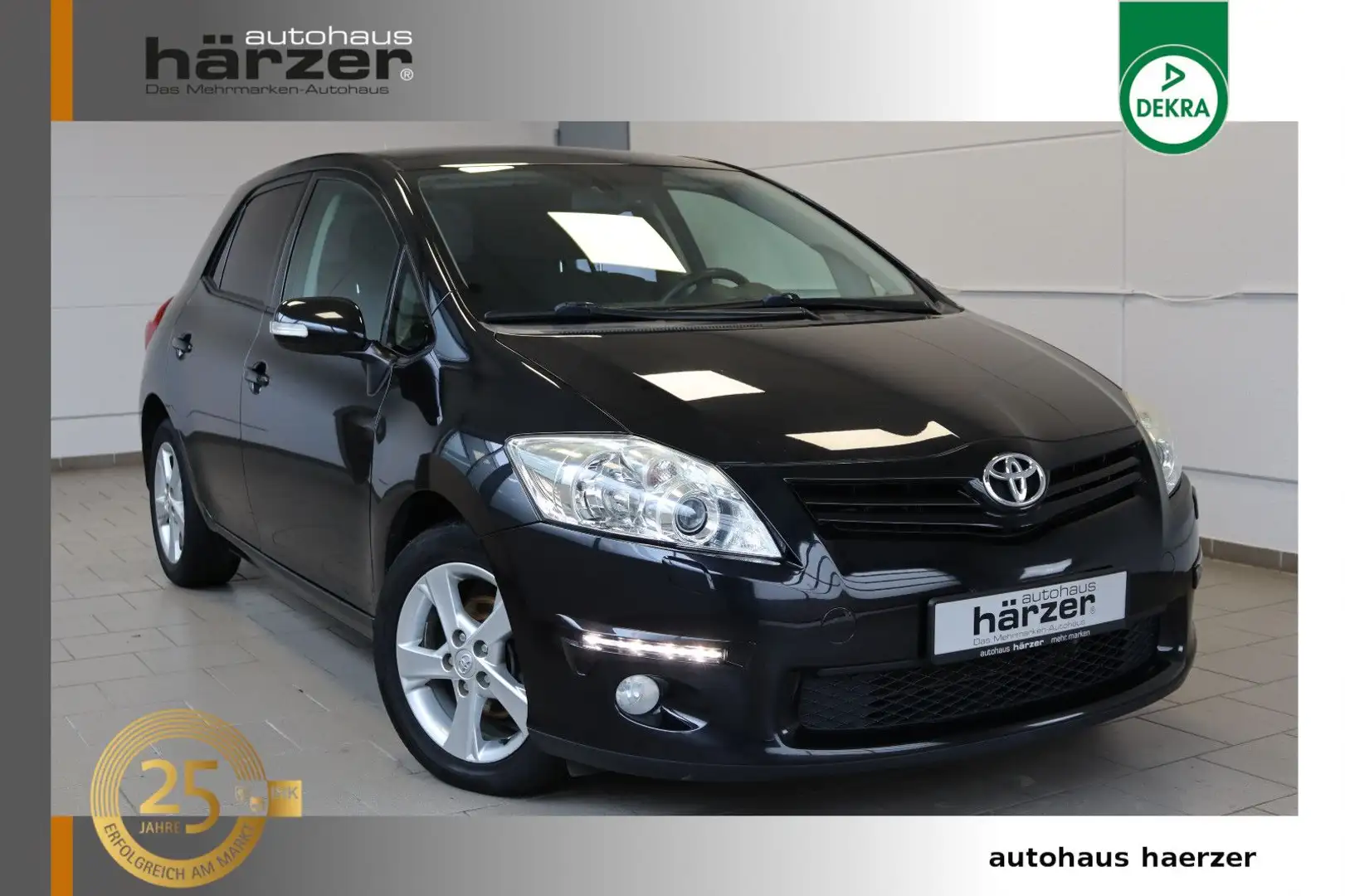Toyota Auris Executive Aut. *Xenon*Klimaaut.*PDC*Alu* Noir - 1