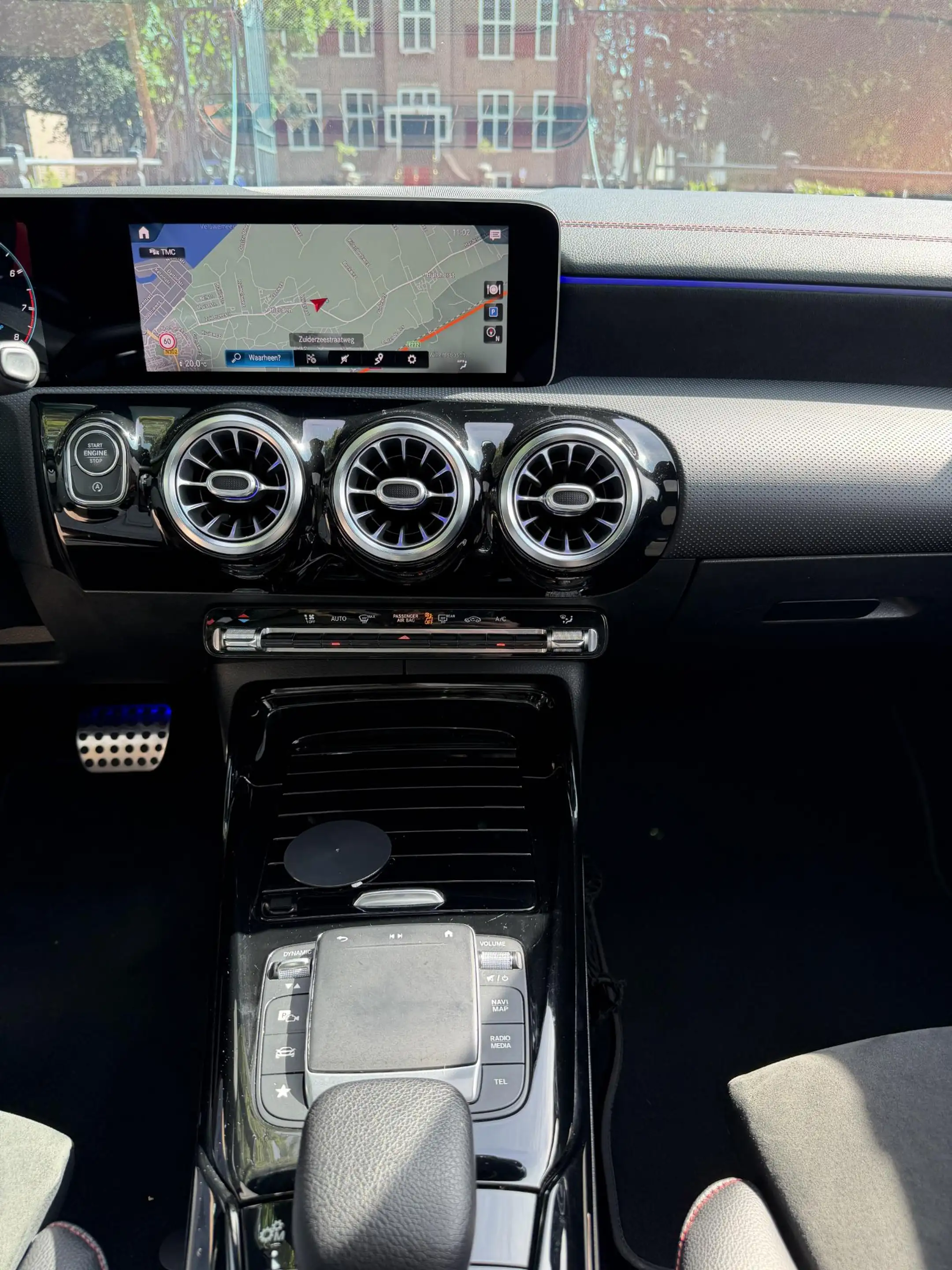 Mercedes-Benz CLA 35 AMG Shooting Brake 4MATIC Premium Plus | Pano | HUD | — photo 19