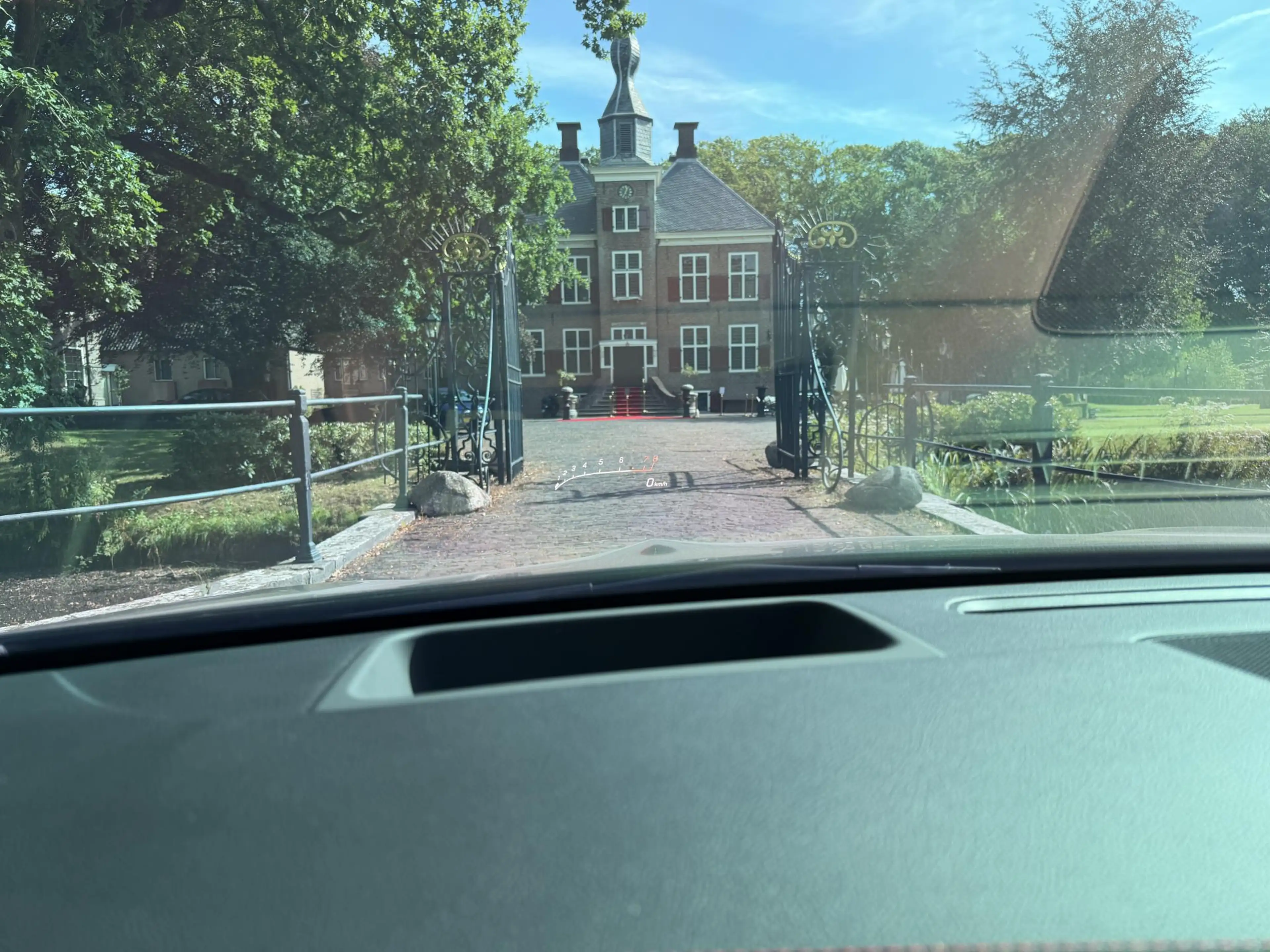 Mercedes-Benz CLA 35 AMG Shooting Brake 4MATIC Premium Plus | Pano | HUD | — photo 15