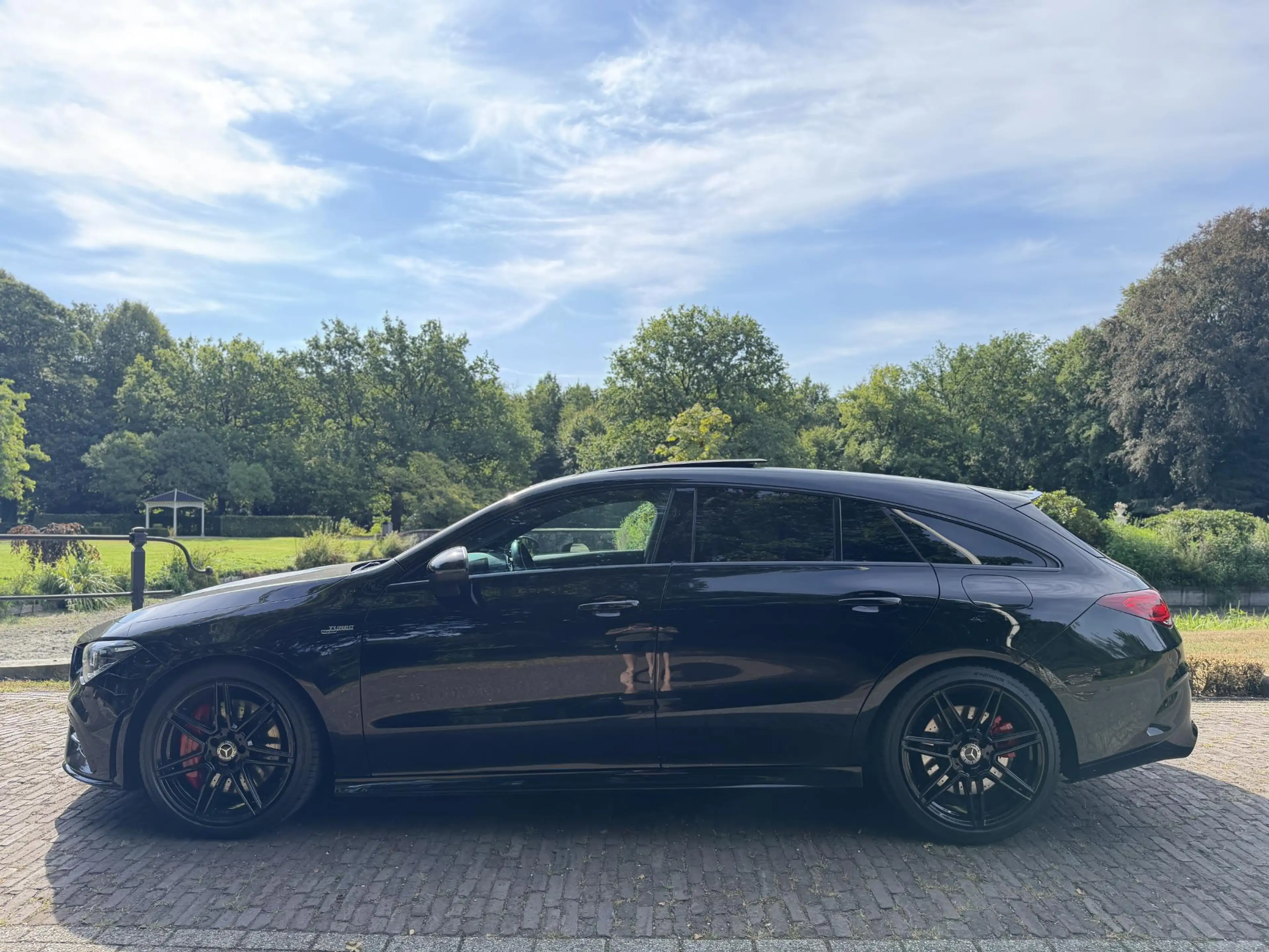 Mercedes-Benz CLA 35 AMG Shooting Brake 4MATIC Premium Plus | Pano | HUD | — photo 20