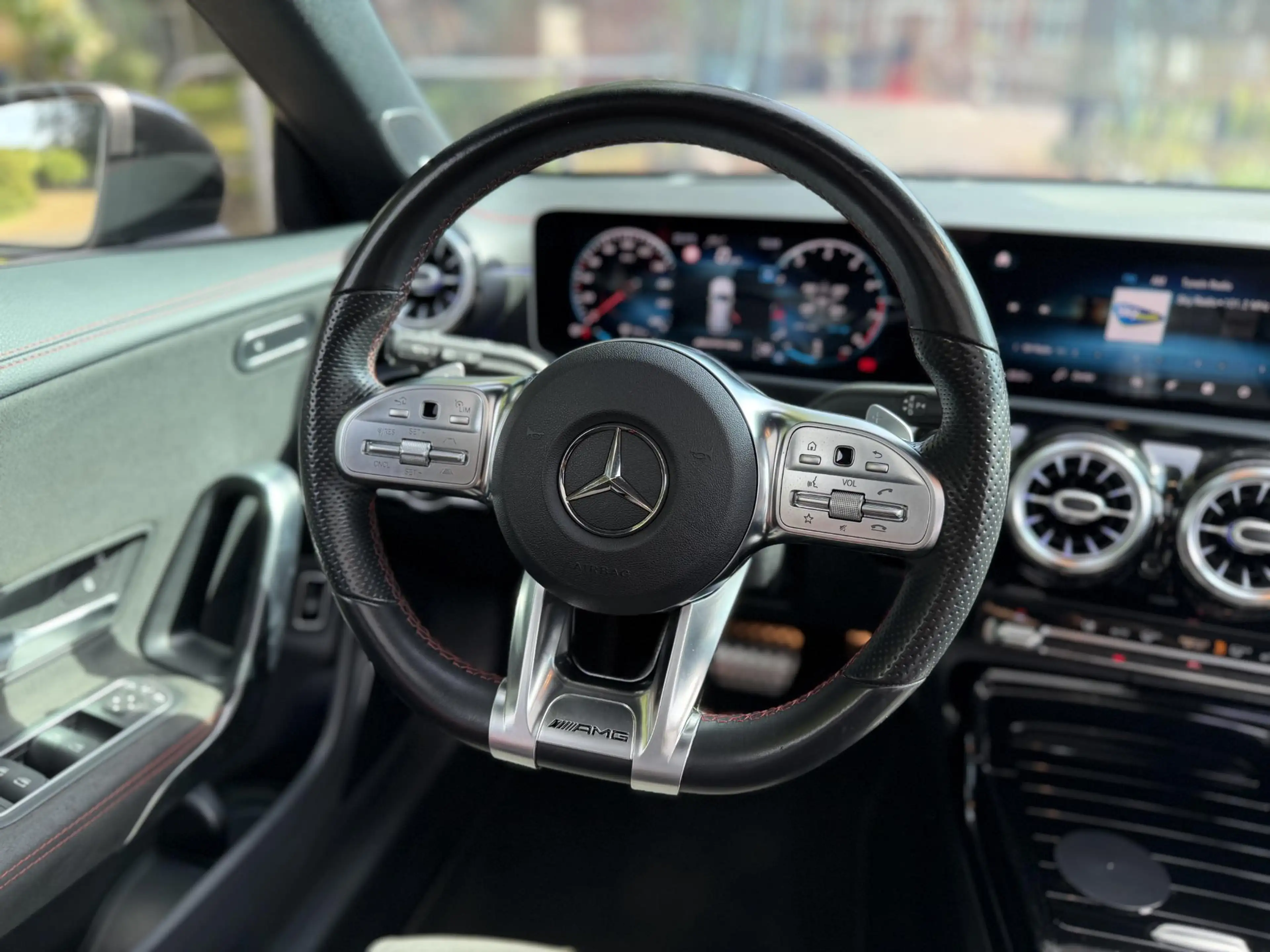 Mercedes-Benz CLA 35 AMG Shooting Brake 4MATIC Premium Plus | Pano | HUD | — photo 9