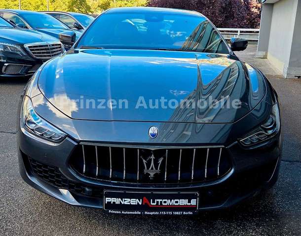 Maserati Ghibli 3,0 V6*360°TOTW*SPUR*MEMO*KEYLESS*HARMAN