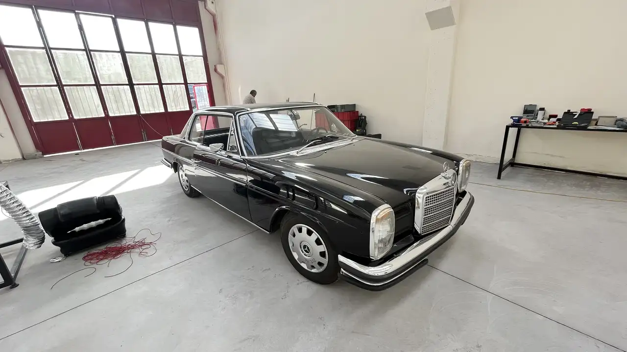 Mercedes-Benz W 114/115 Strich-Acht, foto 3