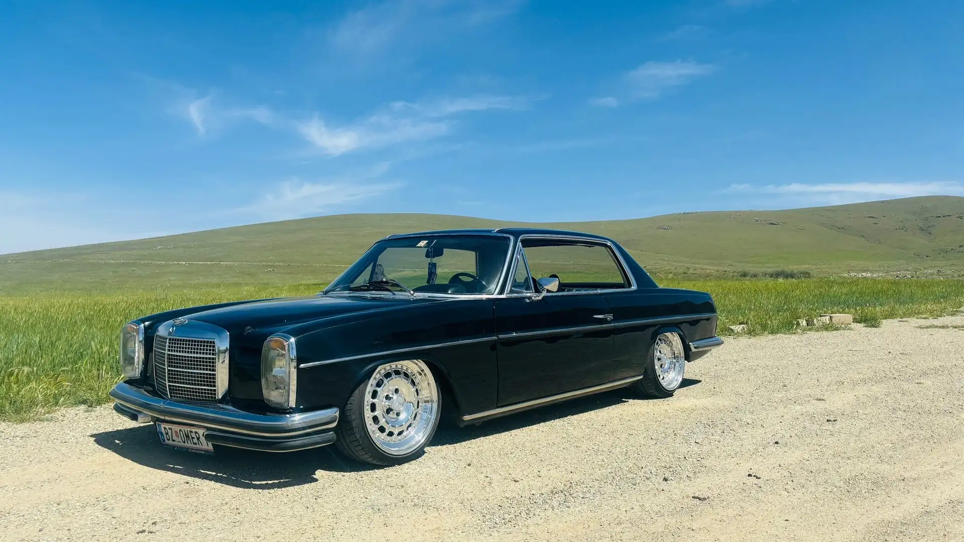 Mercedes-Benz W 114/115 Strich-Acht - 1