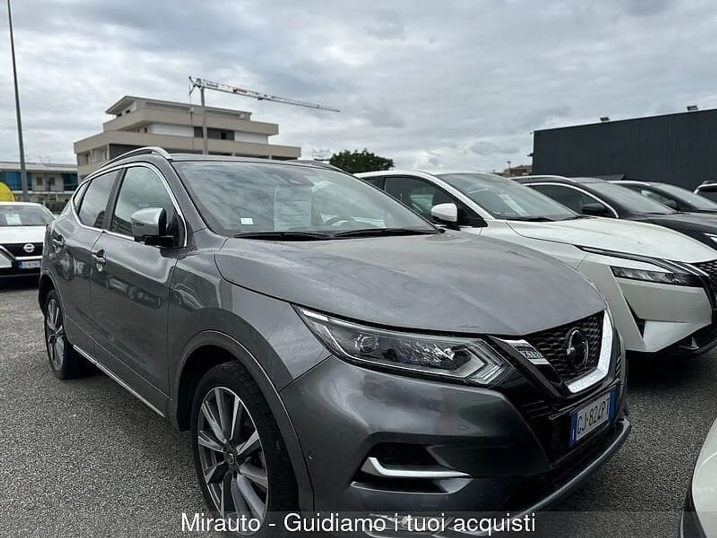 Nissan Qashqai 2ª serie Qashqai 1.3 DIG-T 160 CV DCT Tekna+ Dynam Grau - 1