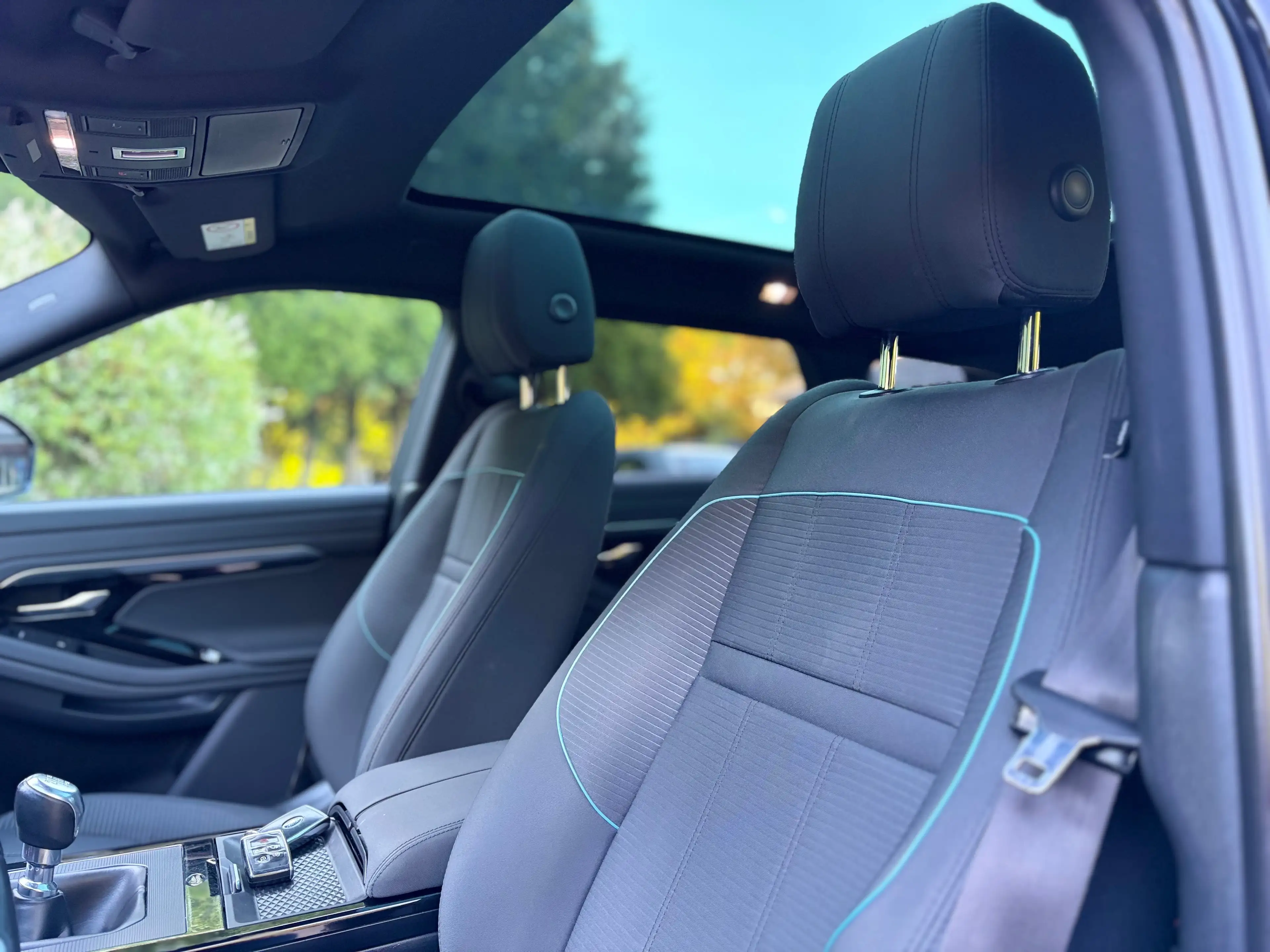 Land Rover Range Rover Evoque * R-DYNAMIC * NAVI * CAMERA * TOIT PANO * SPORT * — photo 12