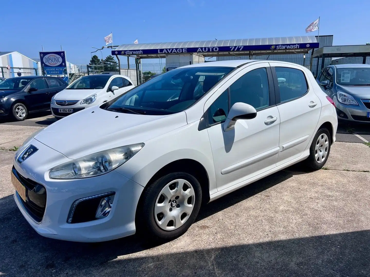 Peugeot 308 1.6 HDI 92CH Blanc - 1