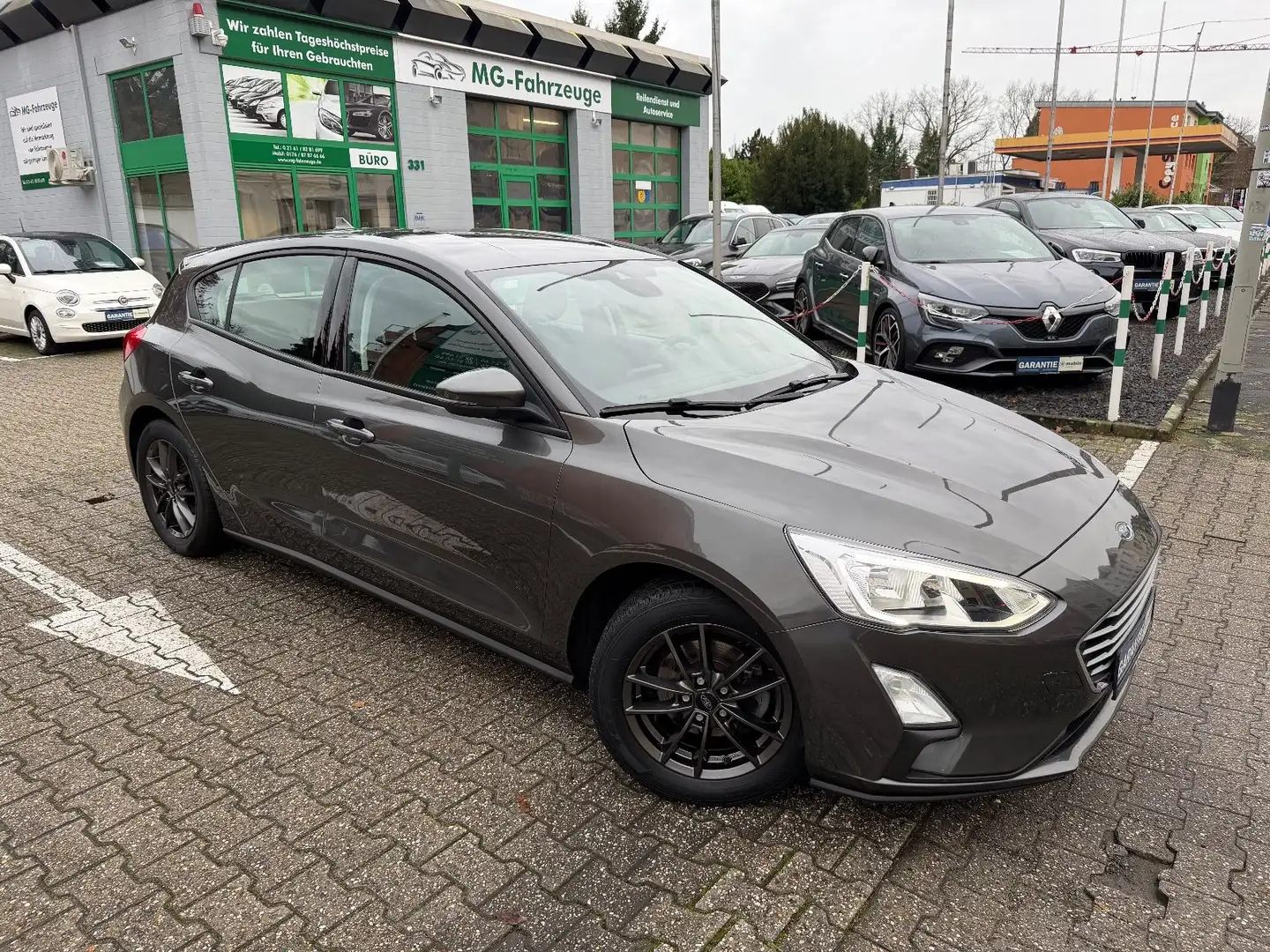 Ford Focus Lim. Trend SPUR ASSIST SITZH. LENKRHEIZ. Grau - 2