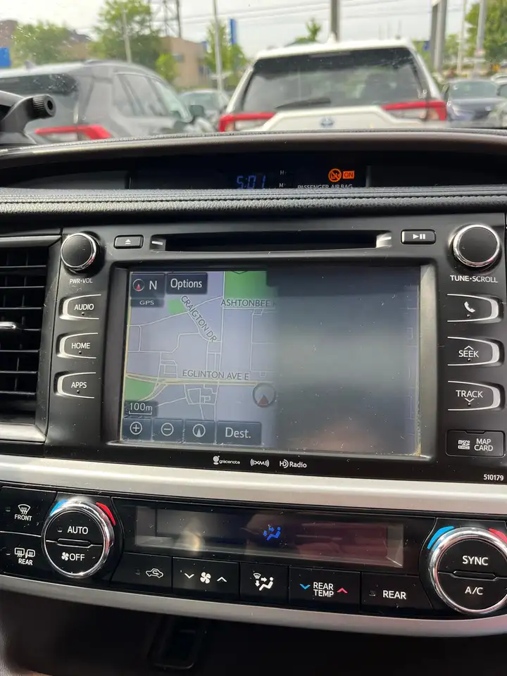 Toyota Highlander снимка Toyota Highlander