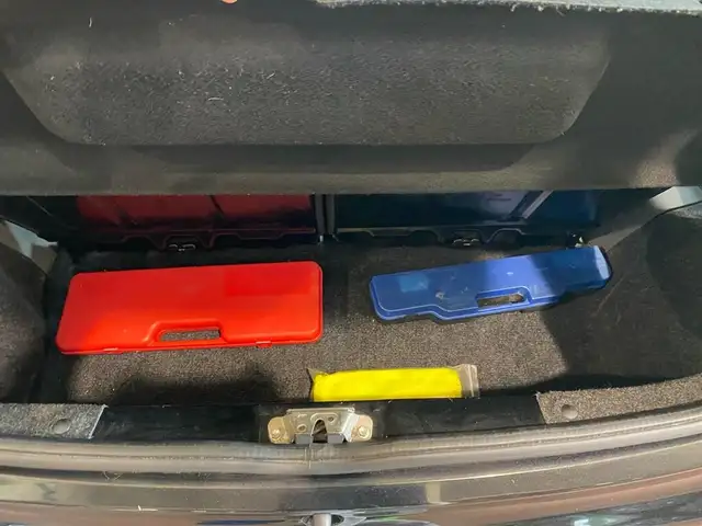 Peugeot 107 view 8
