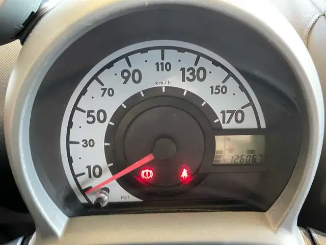 Peugeot 107 view 14