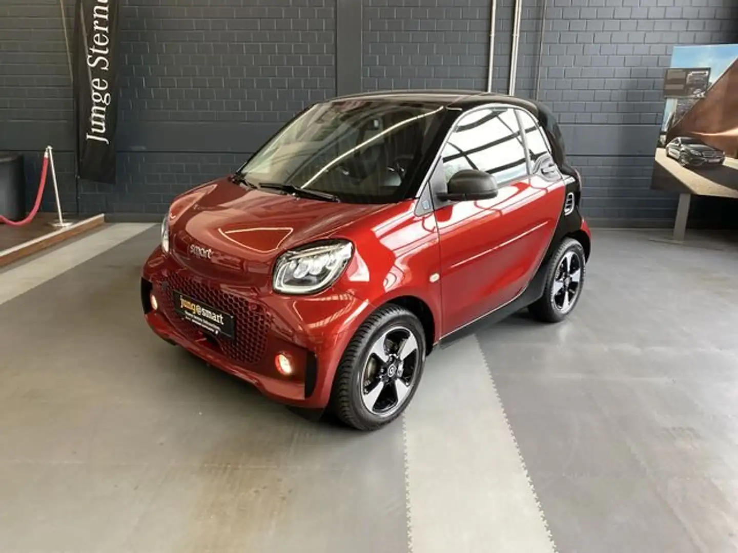 smart forTwo smart EQ passion Exclusive LED Kamera Panorama BC Rot - 1