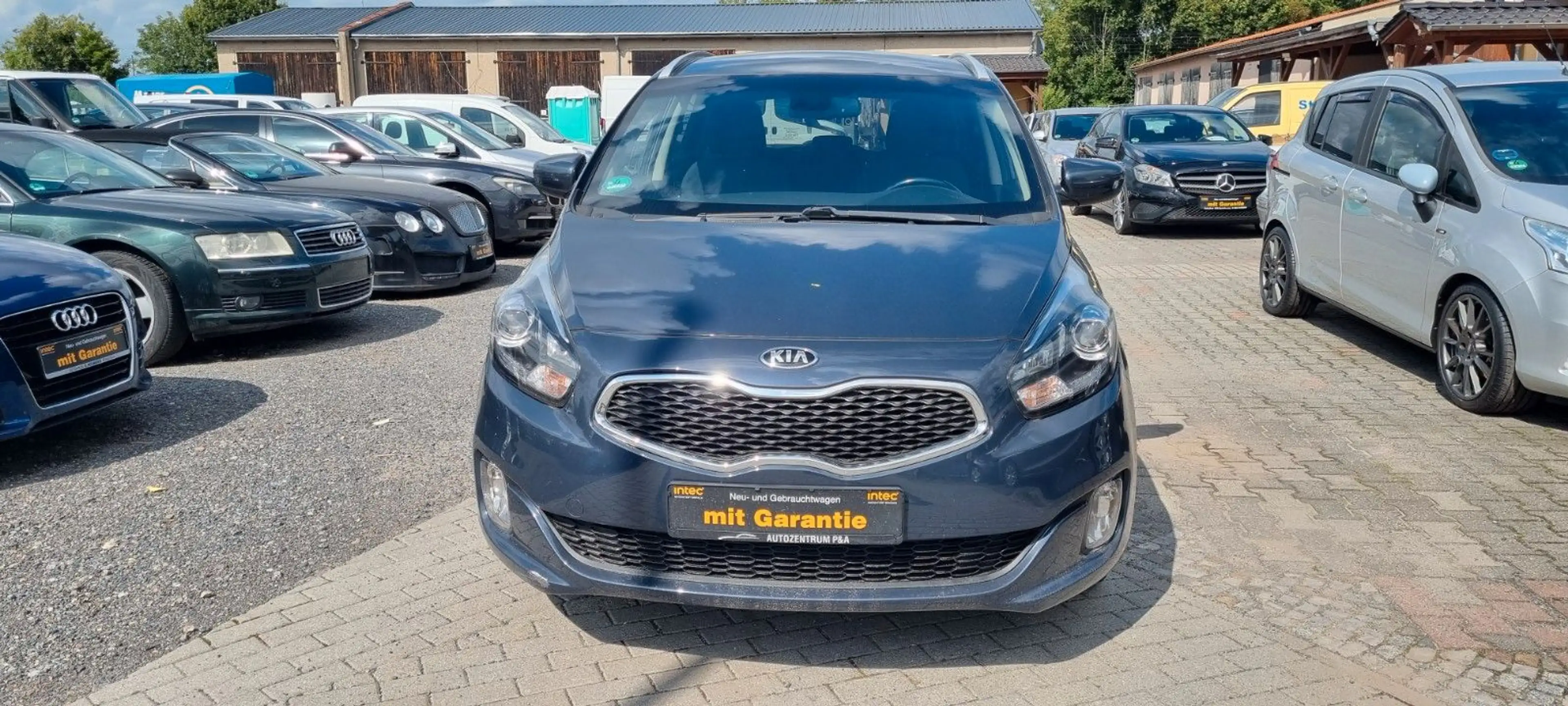 Kia Carens Vision — photo 3