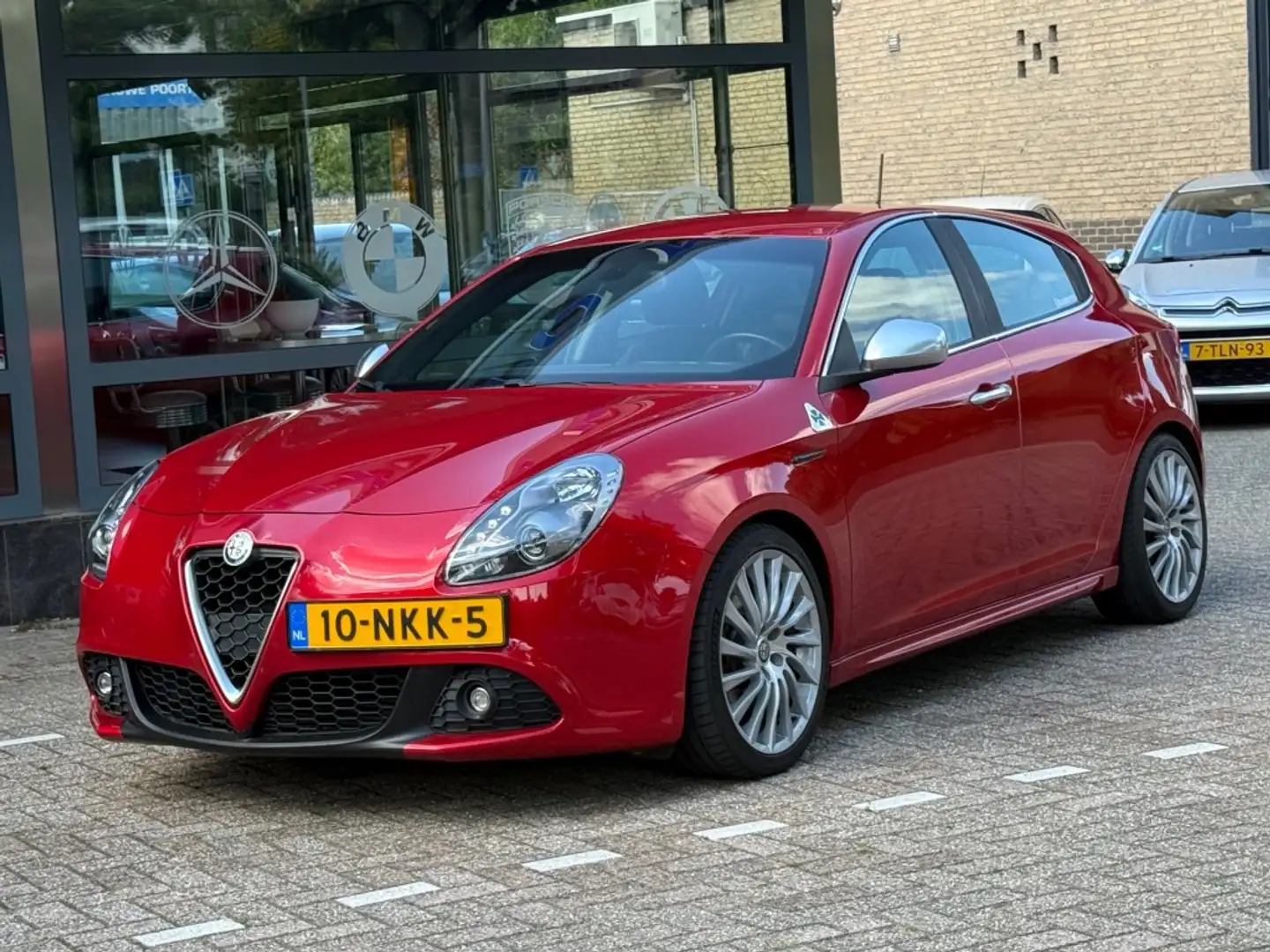 Alfa Romeo Giulietta 1.4 T Distinctive Clima Cruise Rood - 2