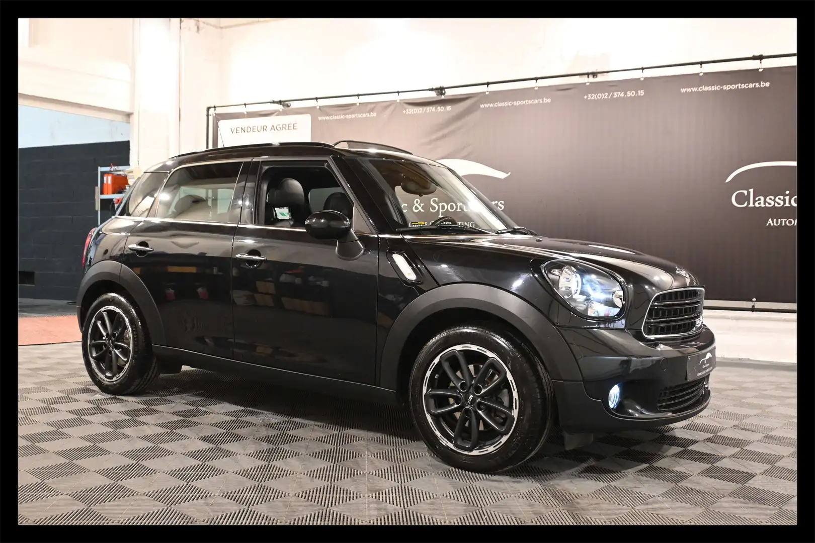 MINI Cooper D Countryman 2.0D FACELIFT EURO 6b / AUTO / FULL OPTIONS Schwarz - 1