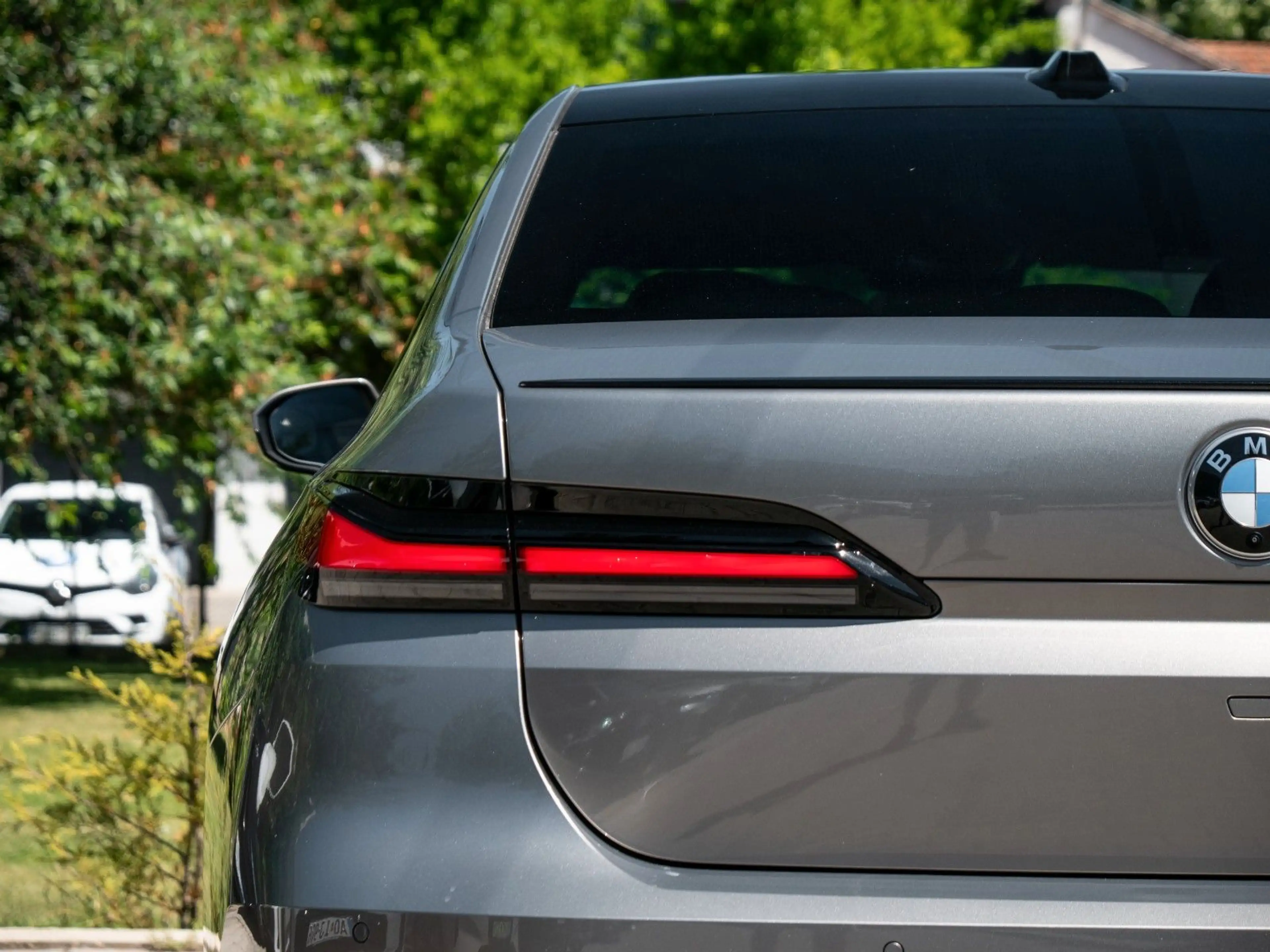 BMW 740 d M SPORT.TOPZUSTAND.INDIVID.MASSAGE.SKY — photo 9