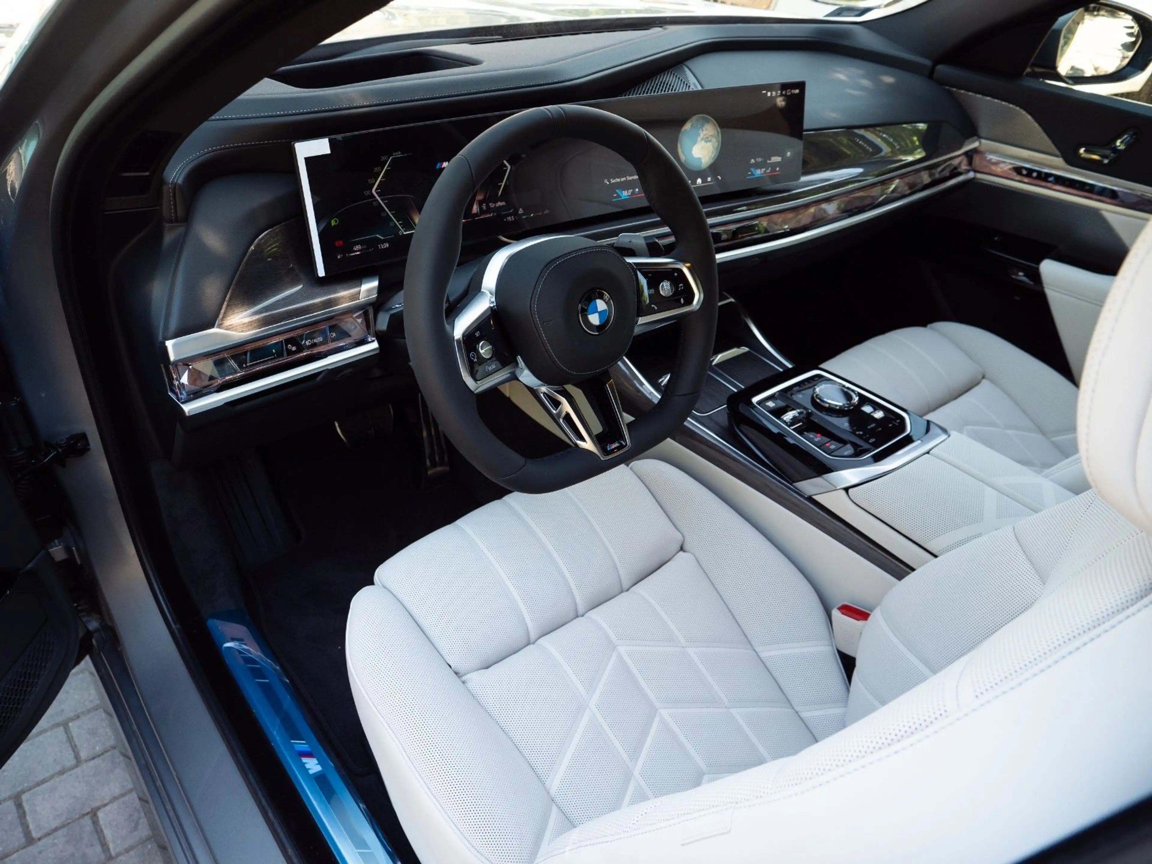 BMW 740 d M SPORT.TOPZUSTAND.INDIVID.MASSAGE.SKY — photo 15